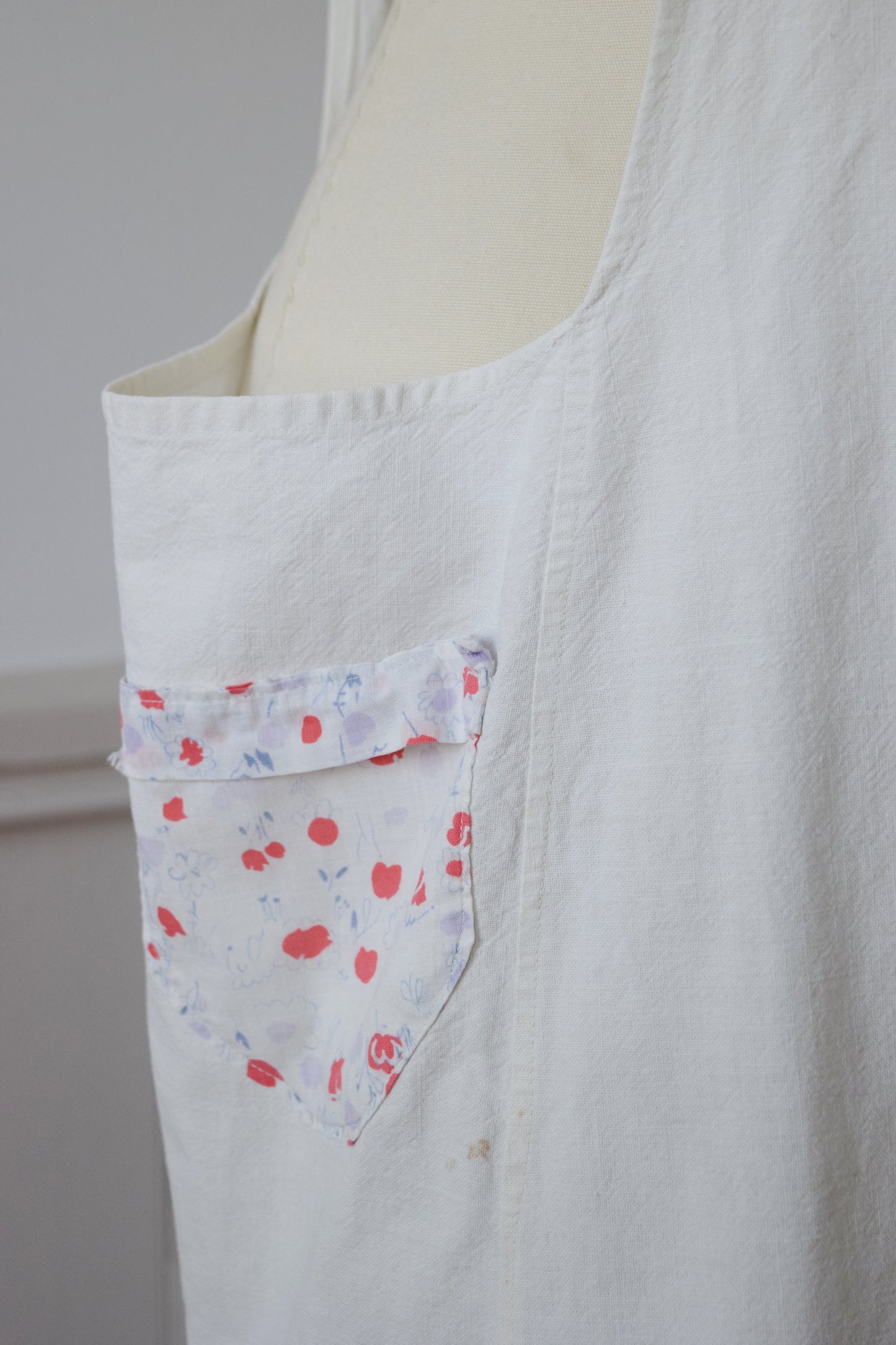 1920s Smock | Apron with Novelty Print Accents