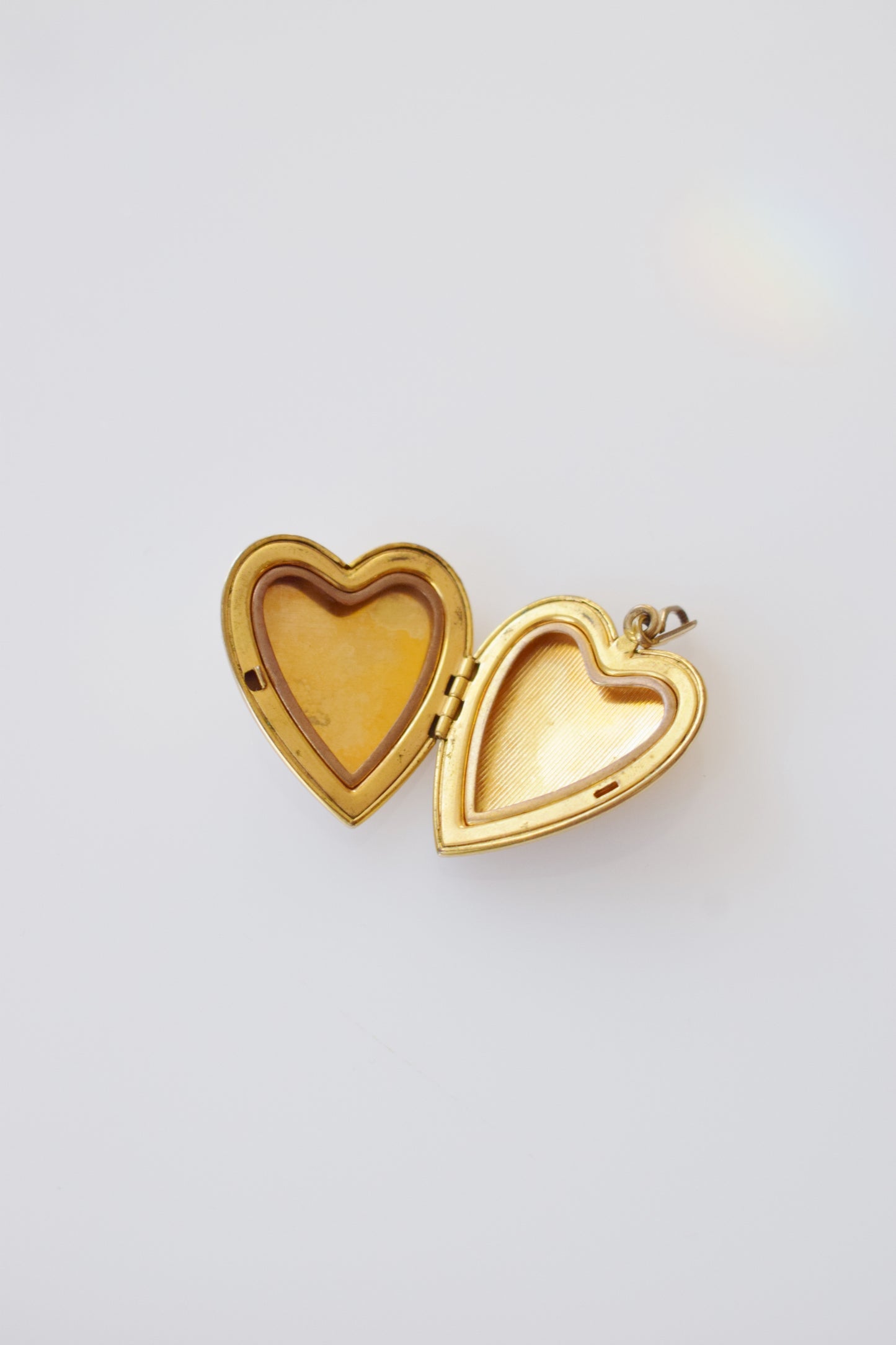 Vintage 12kt Gold Fill Heart Shaped Locket | Basket of Flowers