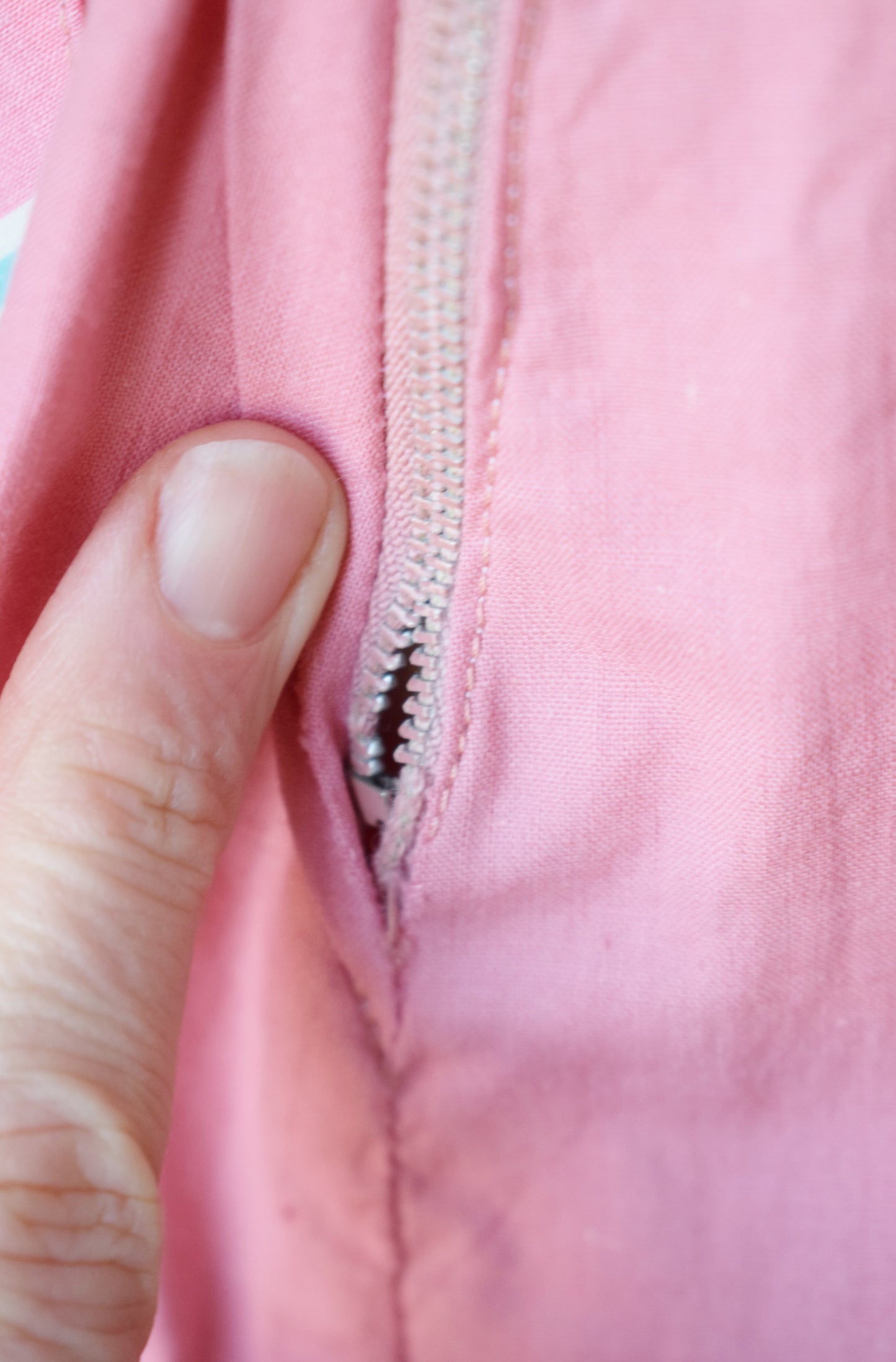 1940s Pink Cotton Skirt | S/M | wounded bird