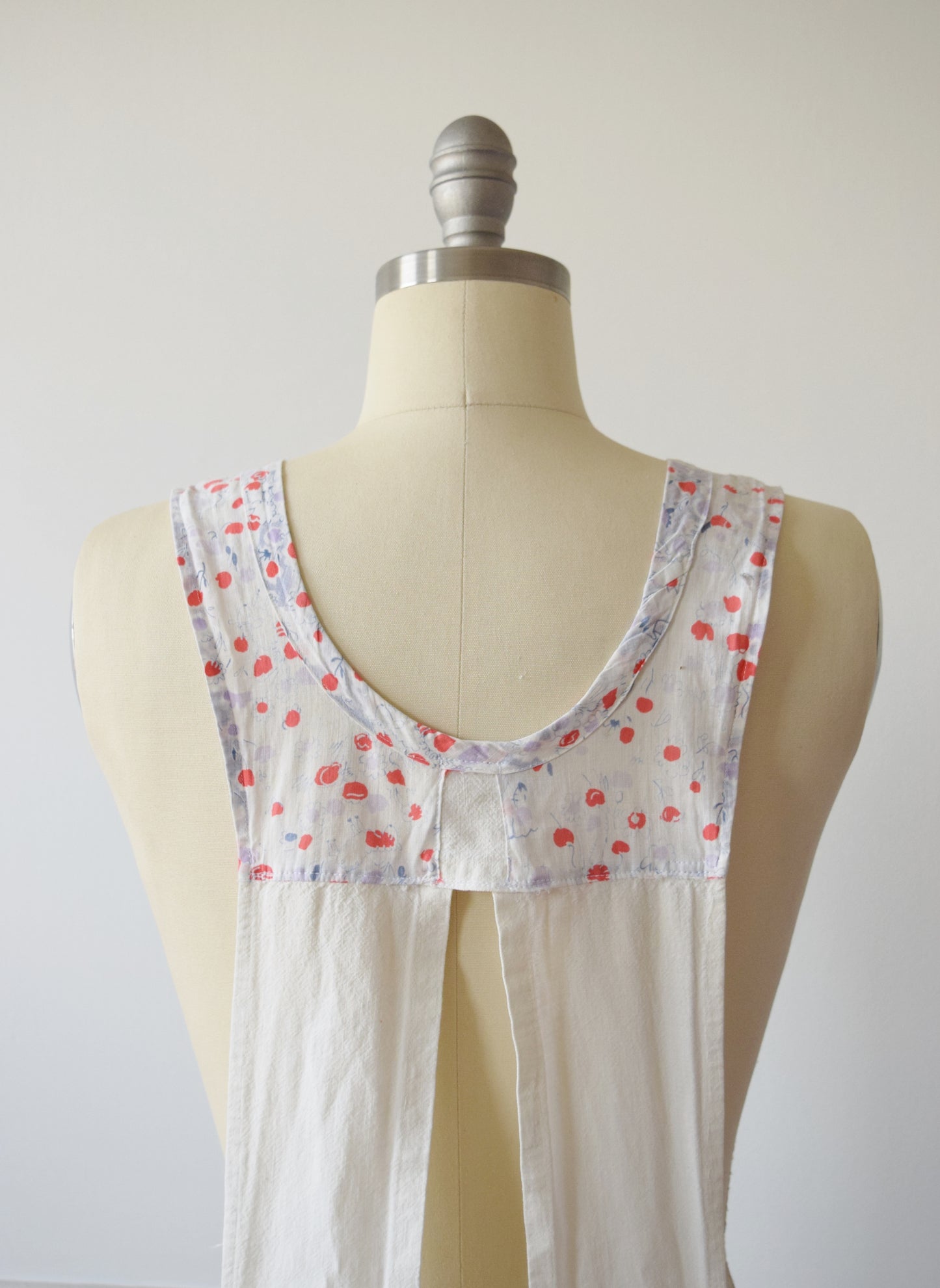 1920s Smock | Apron with Novelty Print Accents