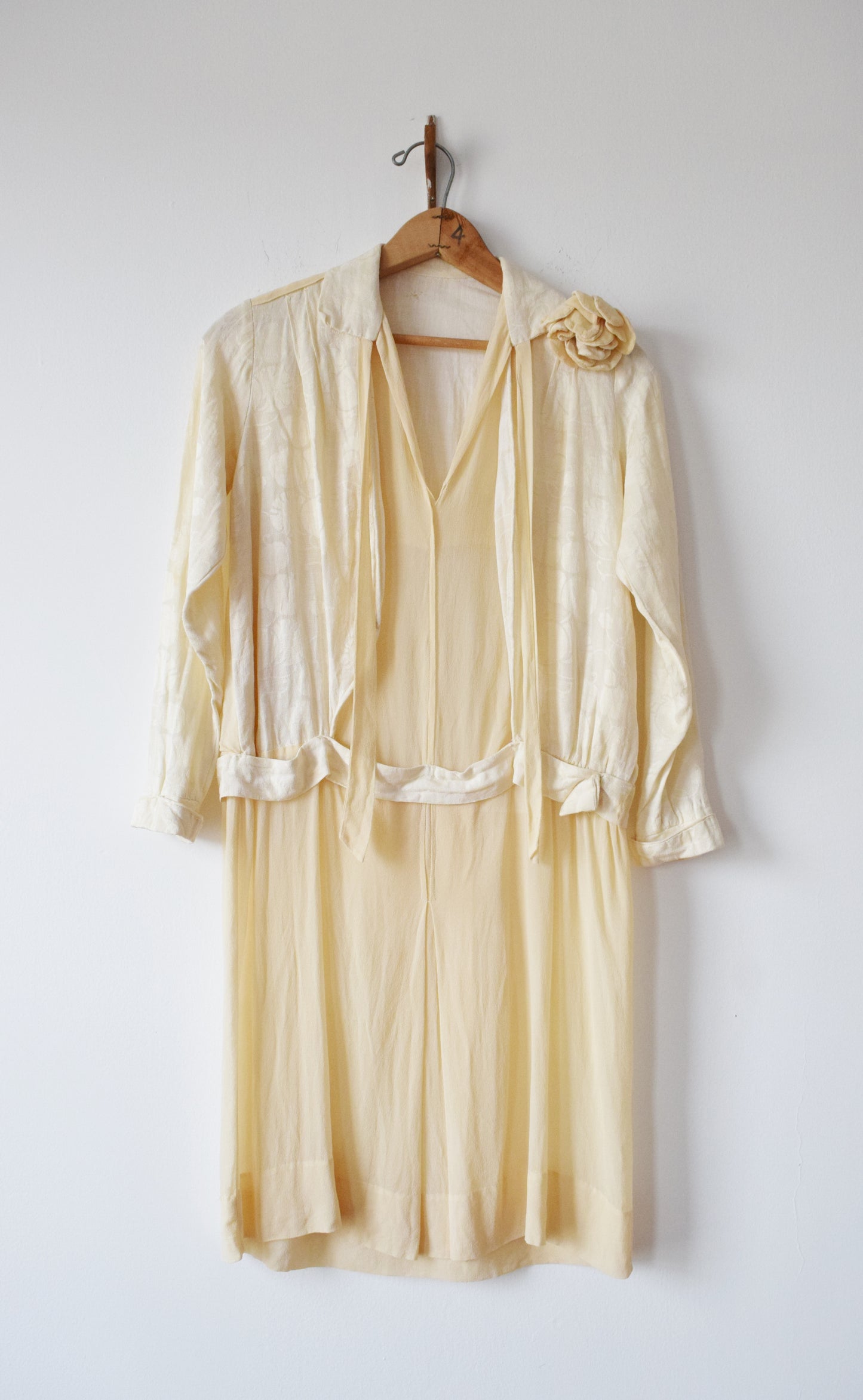 1920s Adolescent’s (or V. Petite Adult) Mixed Silks Dress