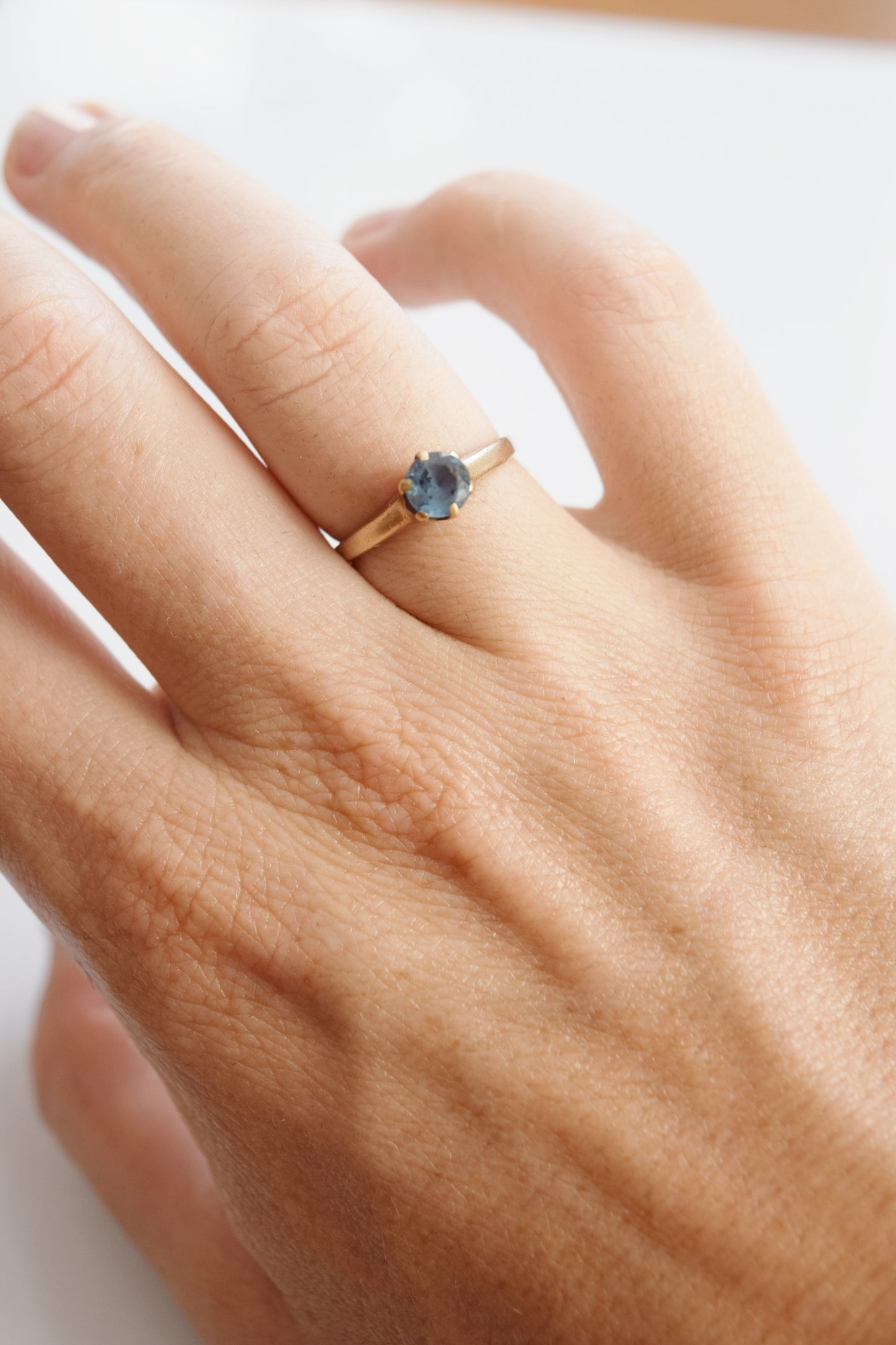 Antique 10k Gold and Aquamarine Stacking Ring | 6.5