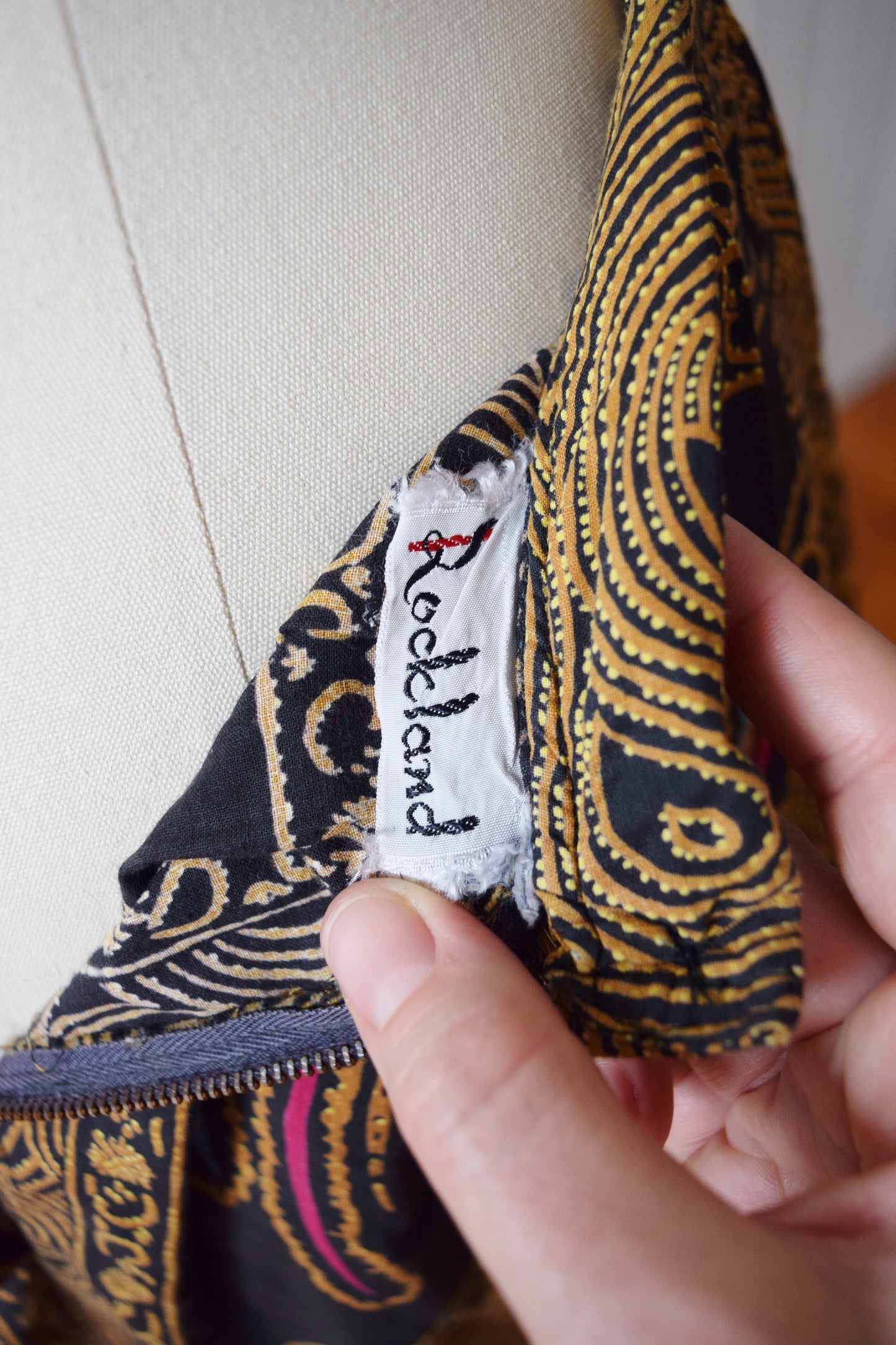 1950s/60s Balinesian Rooster Print Skirt | M