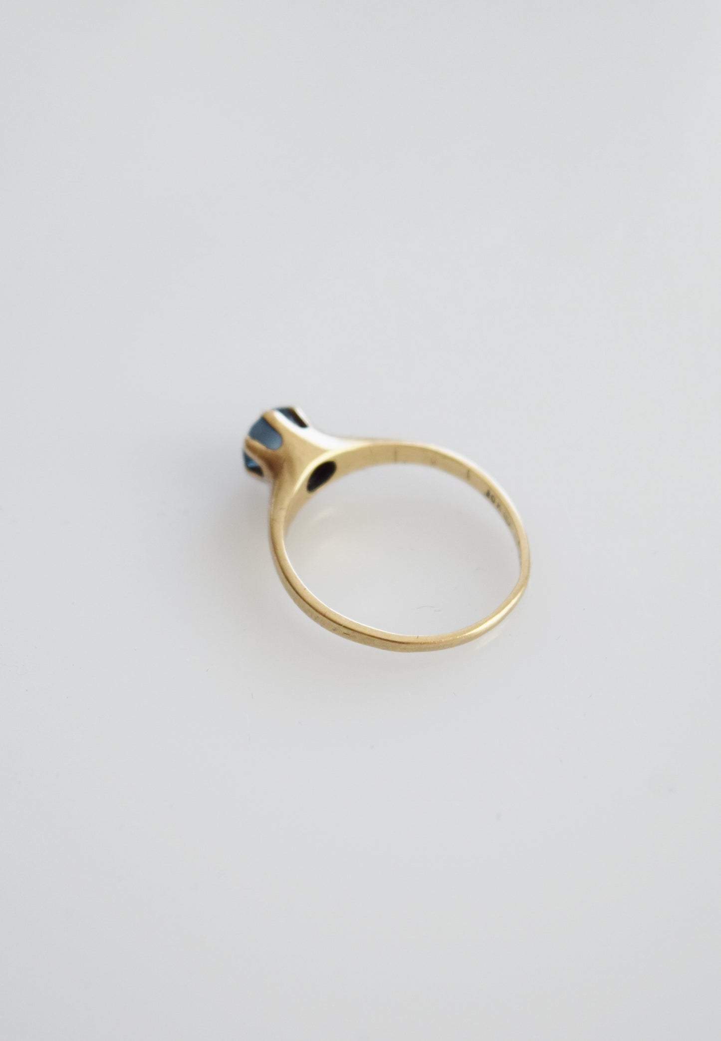 Antique 10k Gold and Aquamarine Stacking Ring | 6.5