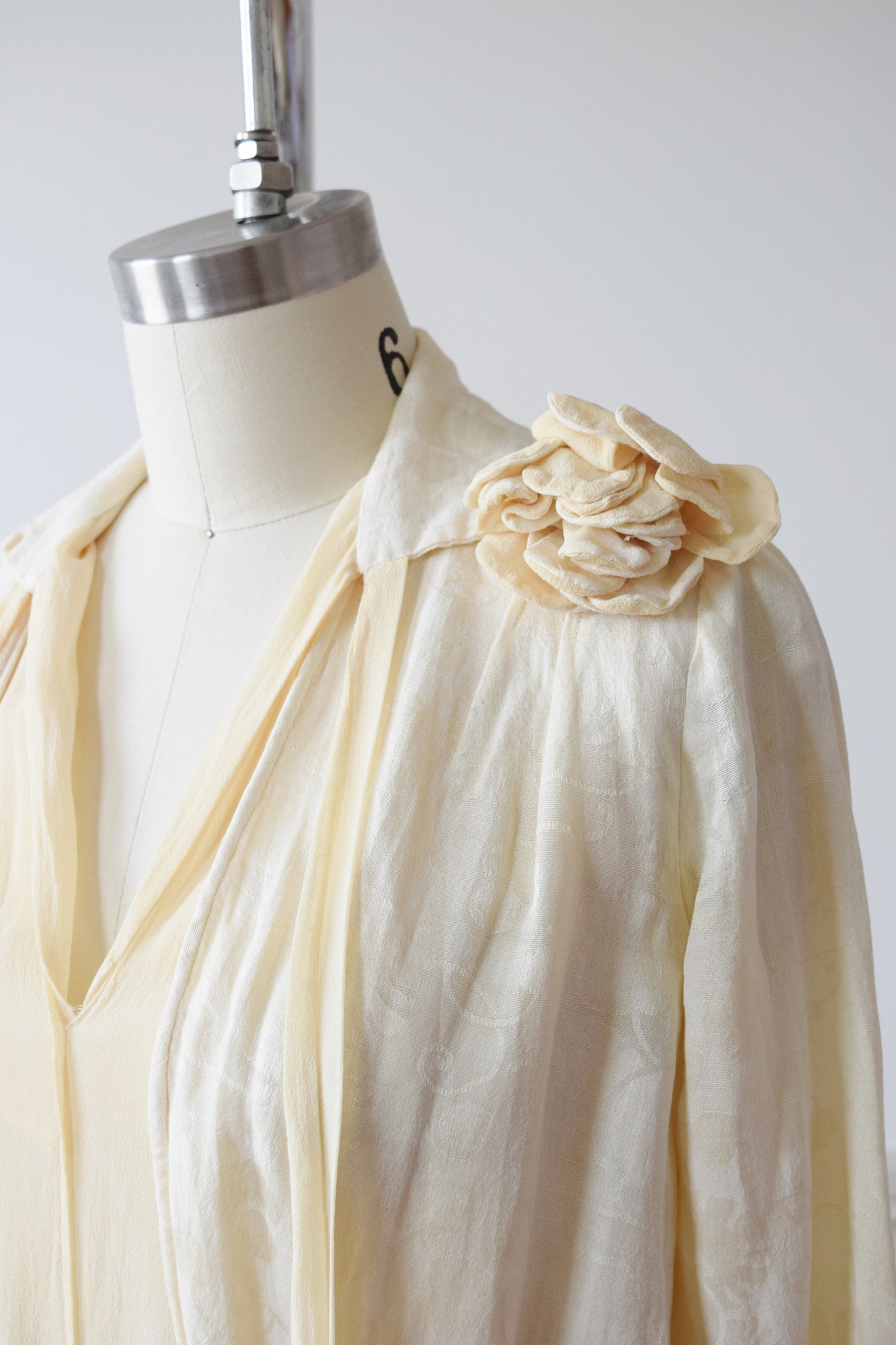 1920s Adolescent’s (or V. Petite Adult) Mixed Silks Dress