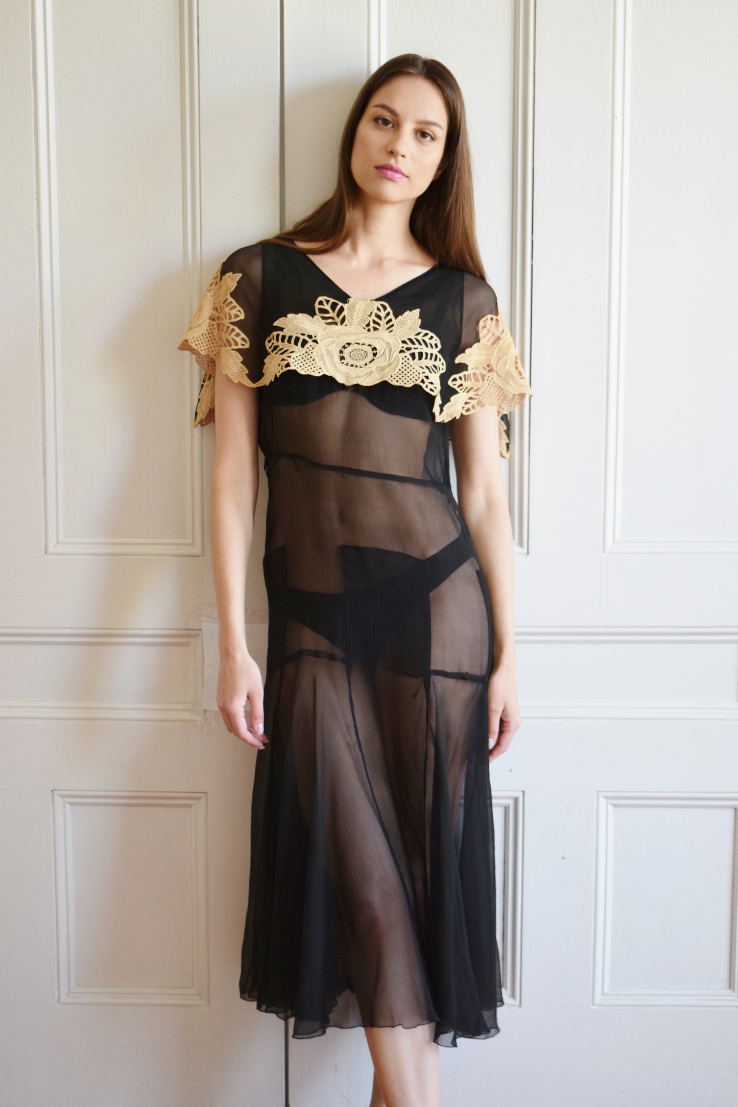 1930s Sheer Silk Gown with Lace Capelet Collar | XS/S