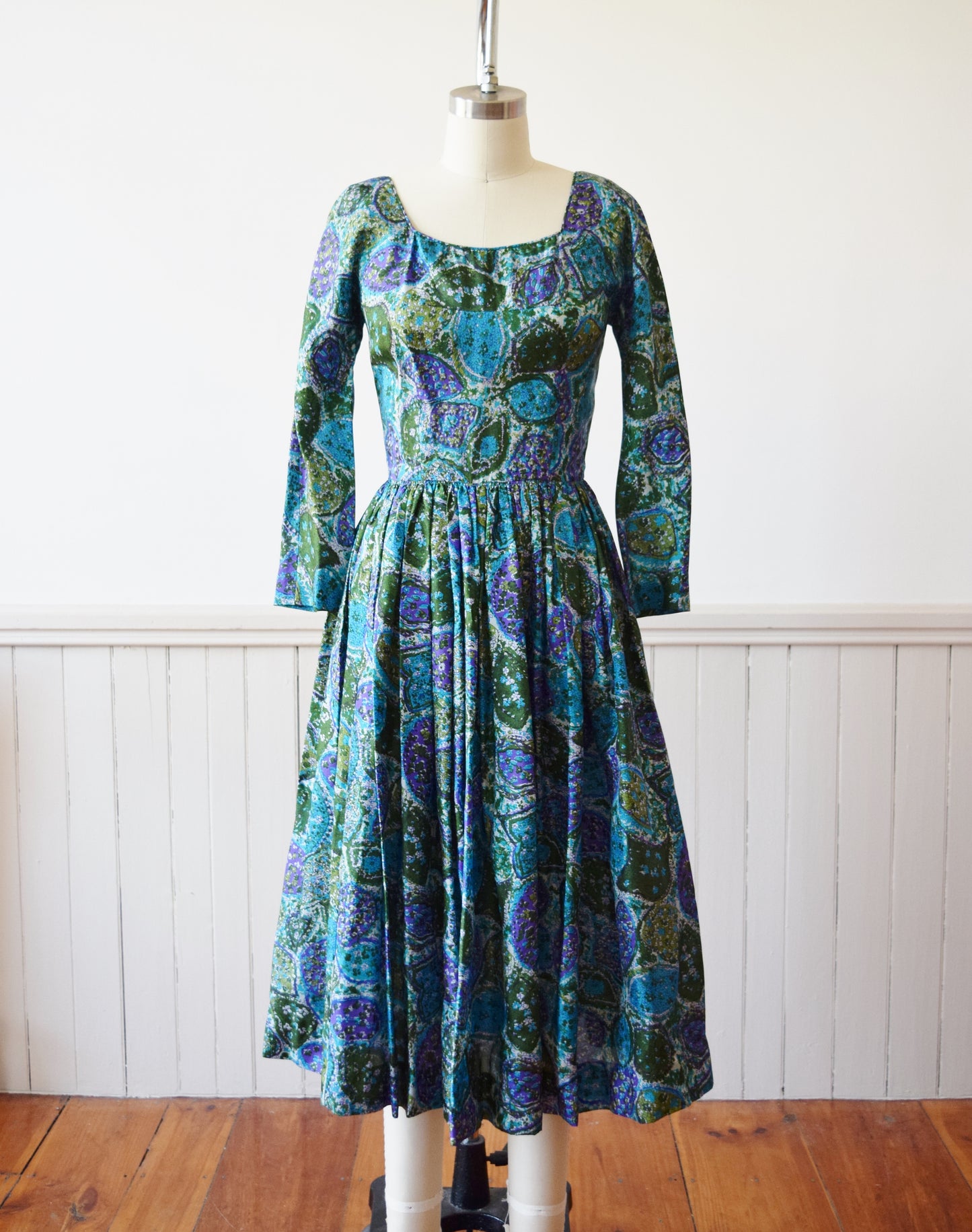 1950s/1960s Silk Paisley Print Dress | DeTrano Original by Georgette | S