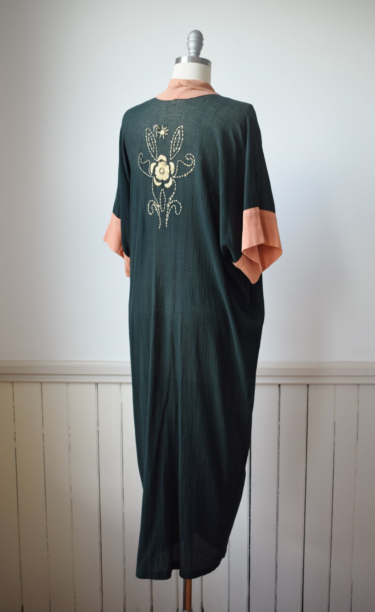 1920s Embroidered Cotton Gauze Robe | OS