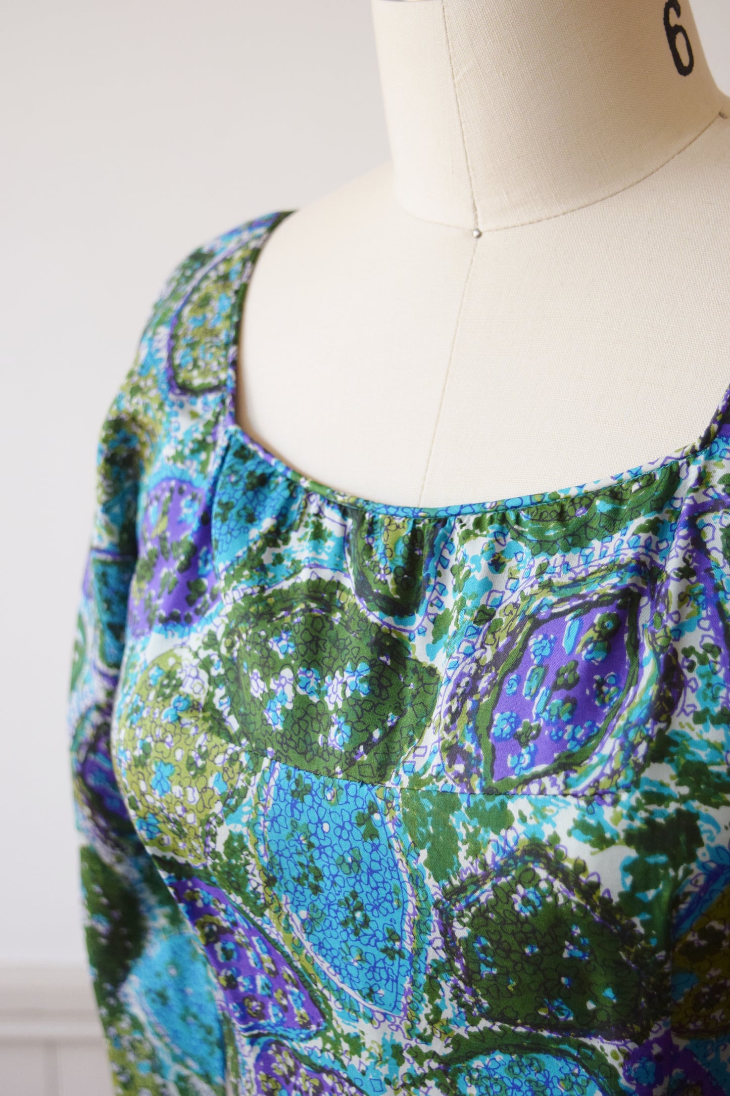 1950s/1960s Silk Paisley Print Dress | DeTrano Original by Georgette | S