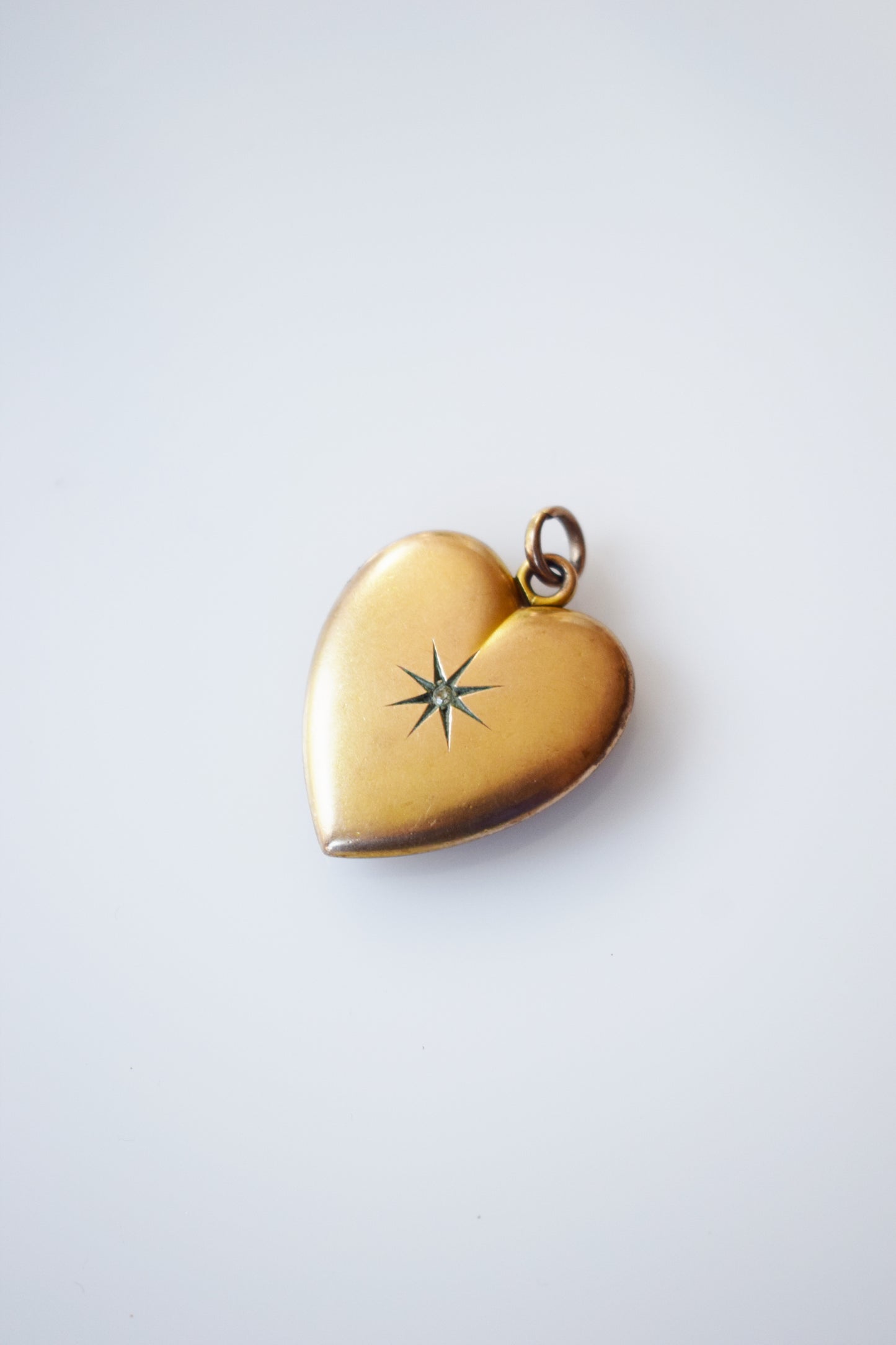 Antique Gold Heart Locket with Rhinestone Starburst