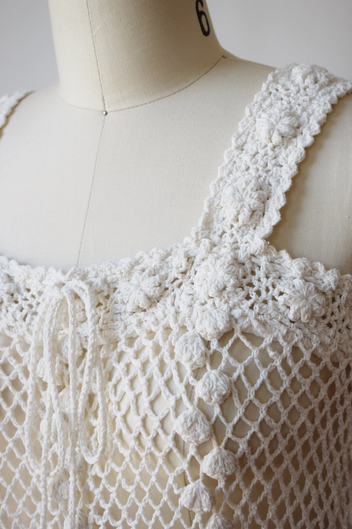 1970s Cotton Popcorn Crochet Dress | S/M
