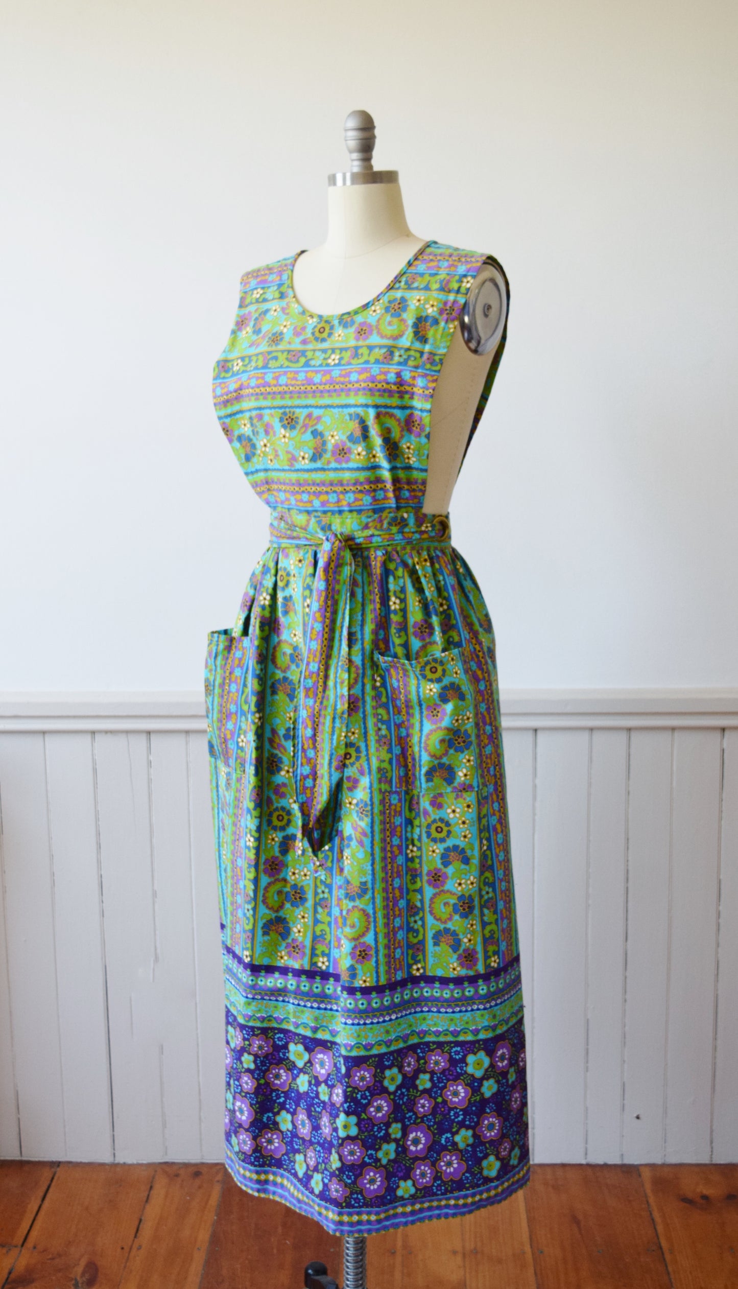 Pinafore Wrap Dress | 1970s | S/M