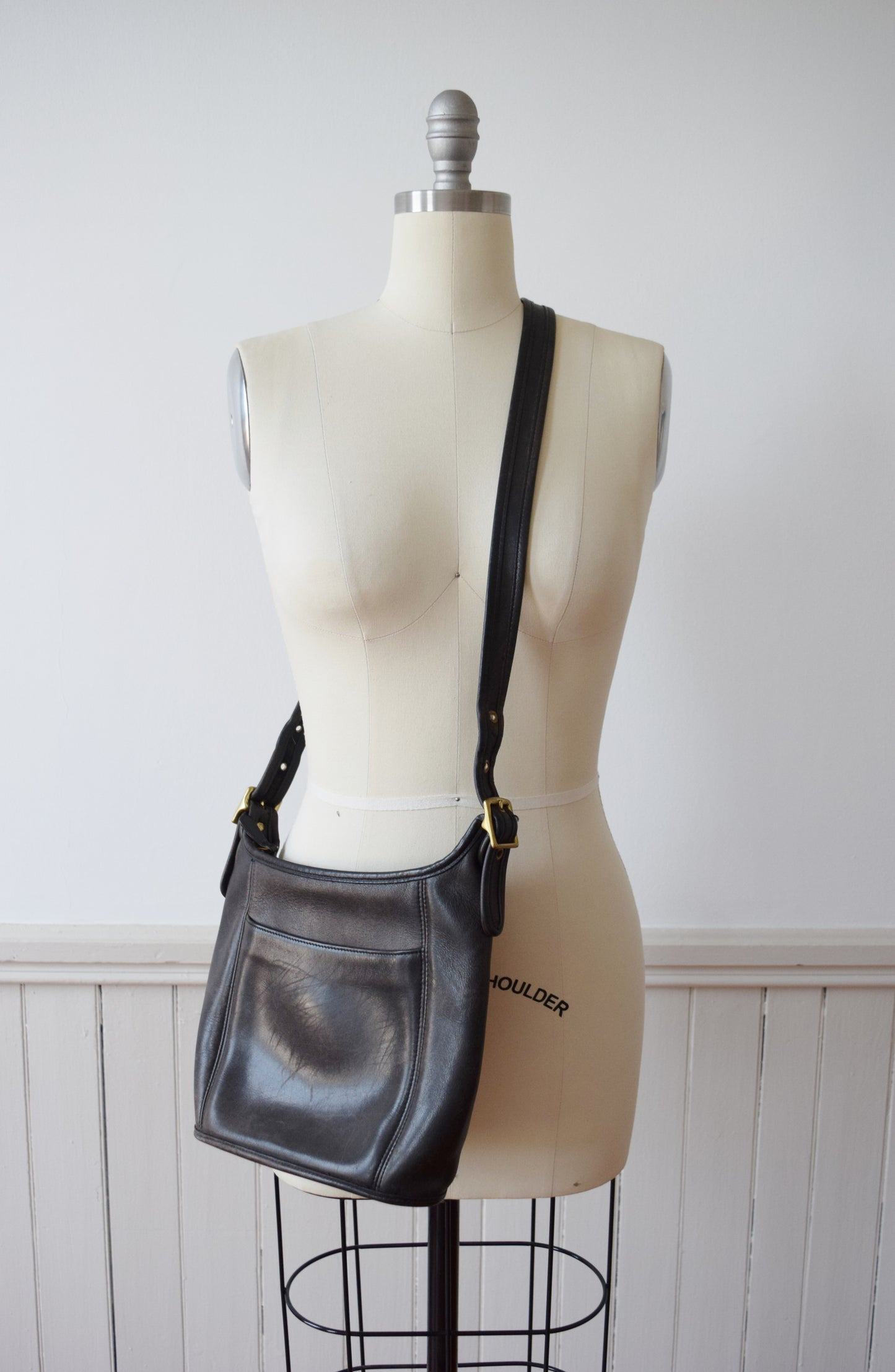 Vintage Coach Legacy Bucket Bag / Purse in Chocolate Brown Leather | No. COC-9816