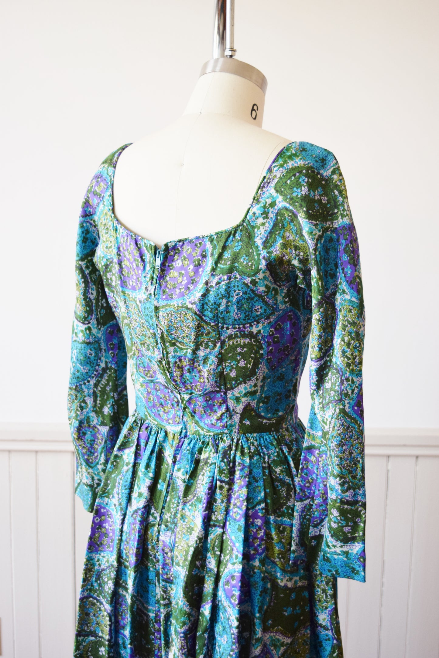 1950s/1960s Silk Paisley Print Dress | DeTrano Original by Georgette | S