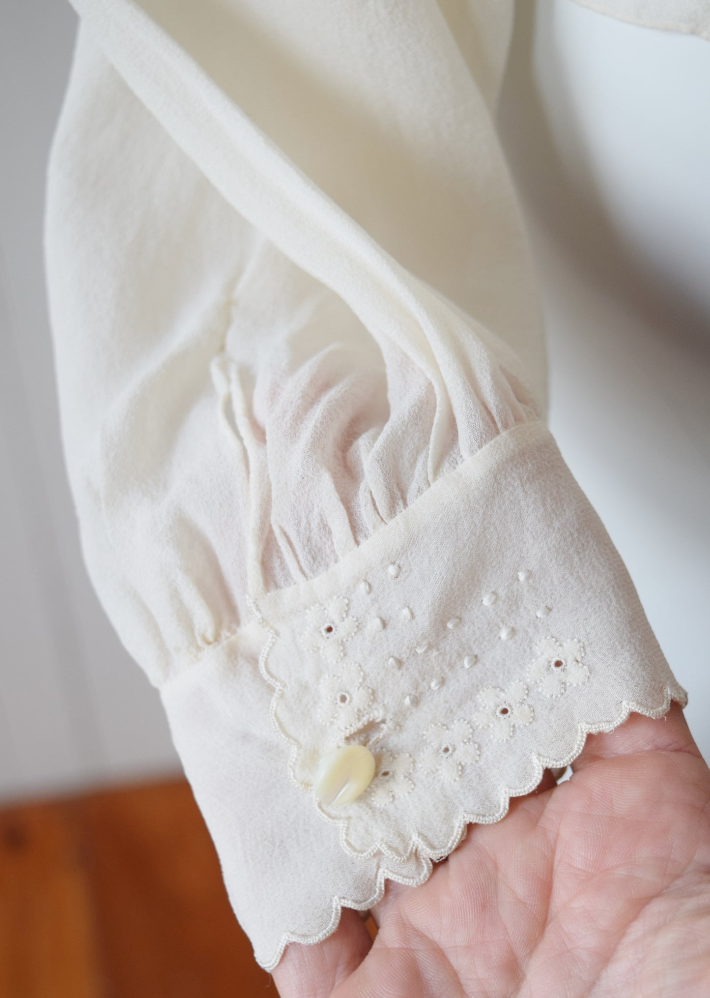 1930s Italian Silk Blouse | L