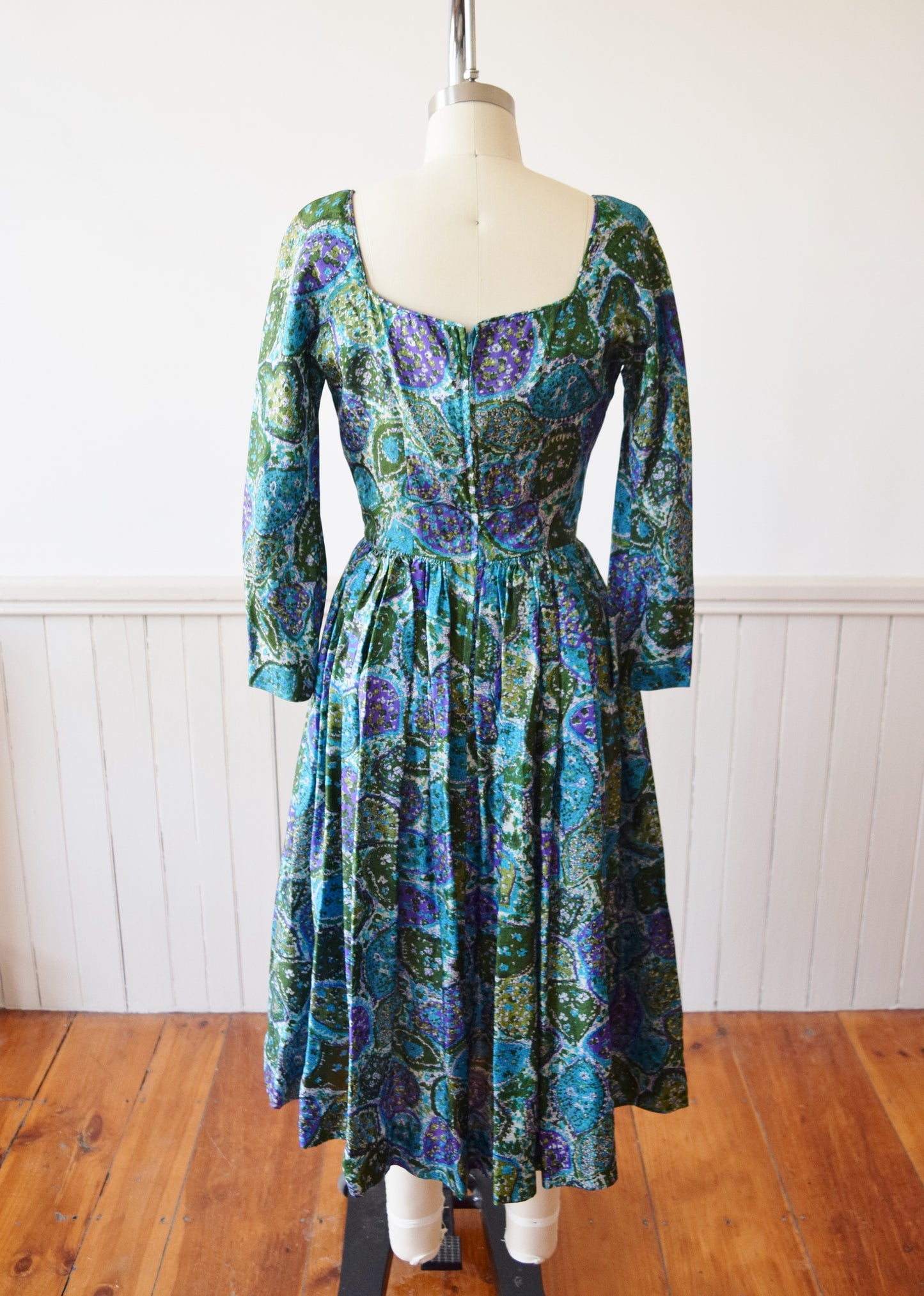 1950s/1960s Silk Paisley Print Dress | DeTrano Original by Georgette | S