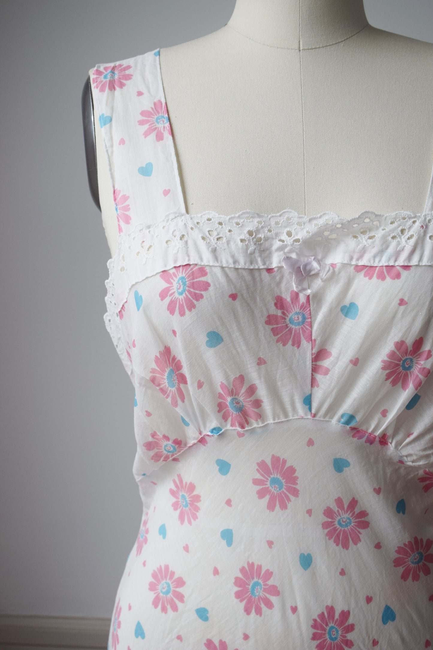 1940s Novelty Print Cotton Slip Dress | M/L