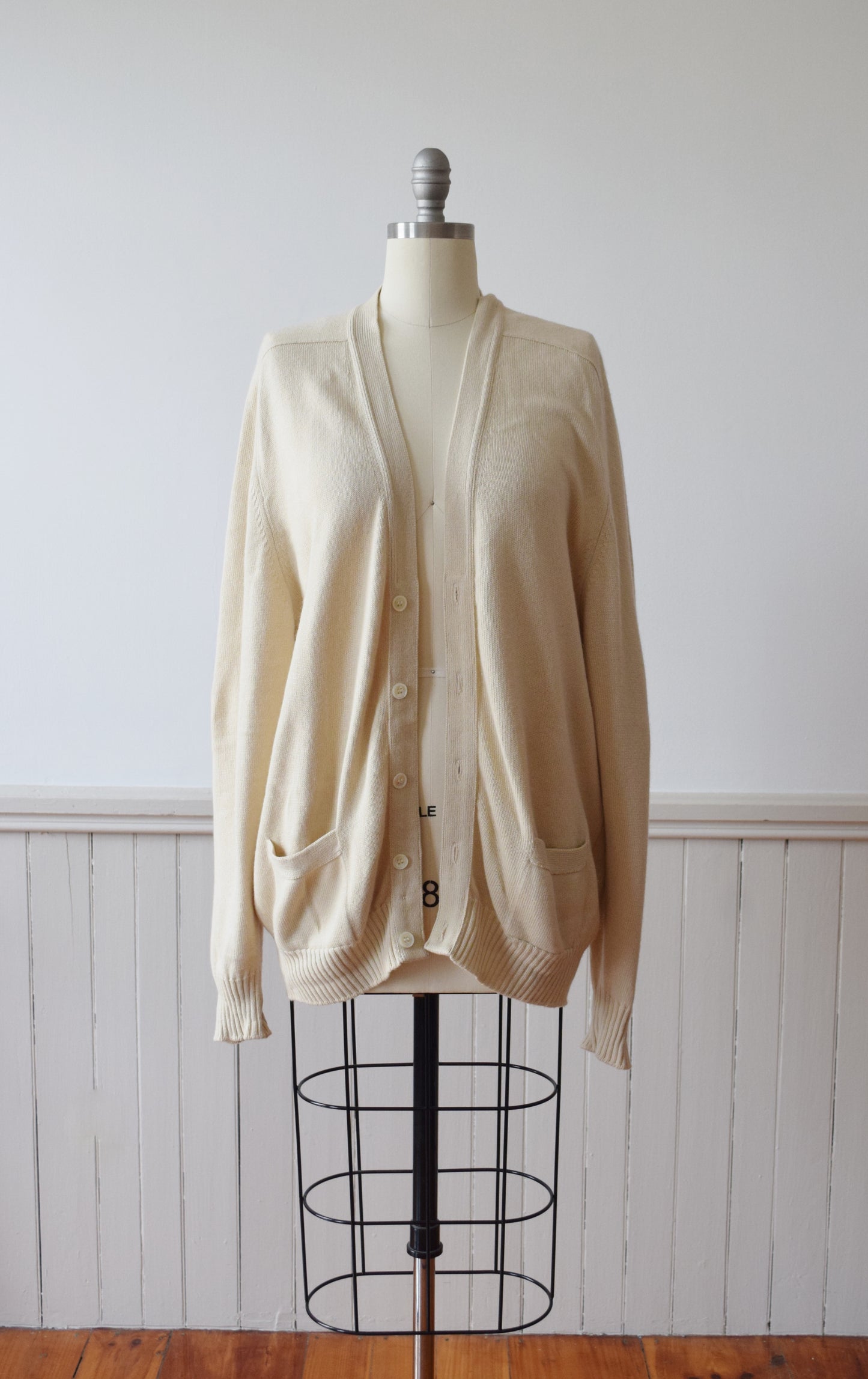 1980s Cashmere + Silk Blend Boyfriend Cardigan | Tall M-L