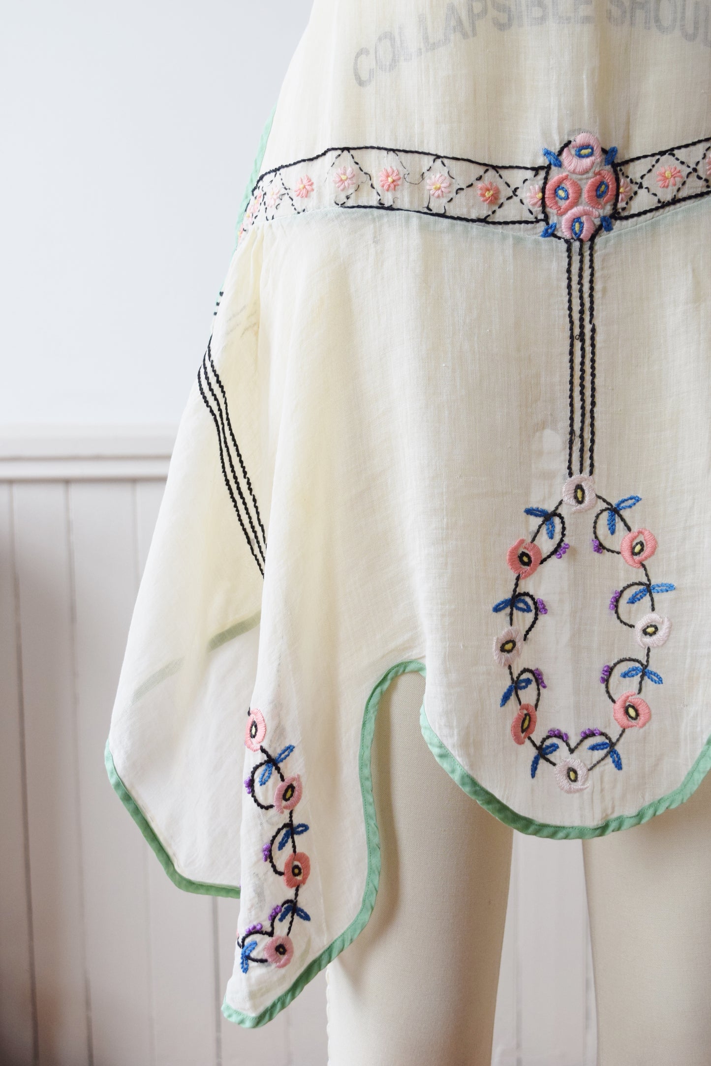 1920s Hand Embroidered Ruffle Apron