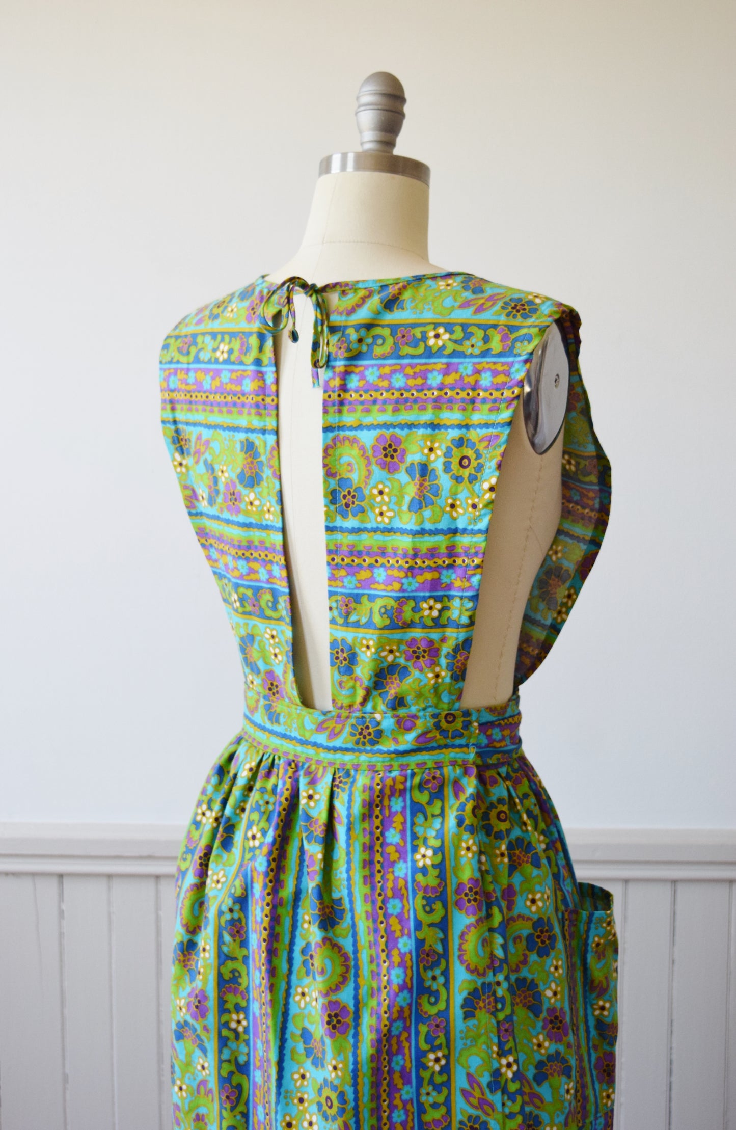 Pinafore Wrap Dress | 1970s | S/M