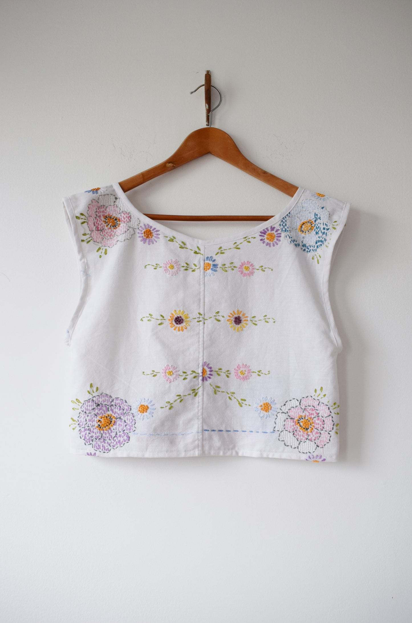 Vintage Embroidered Floral Bedspread Top | Embroidered Floral II | S