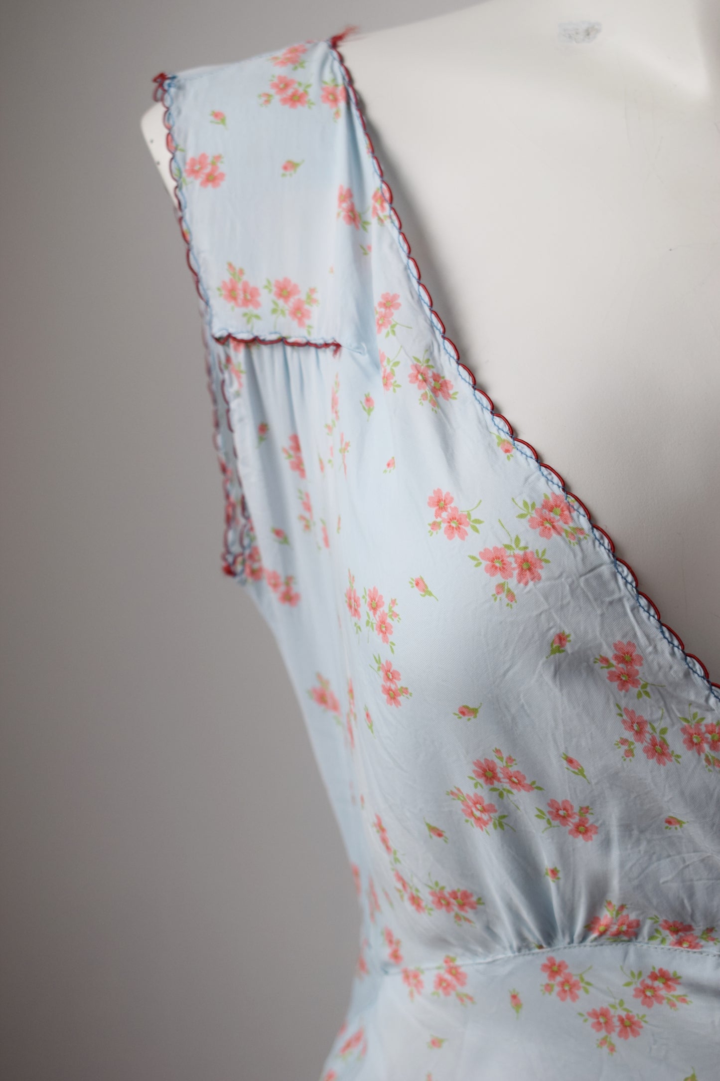 1940s Baby Blue Floral Slip Dress | L