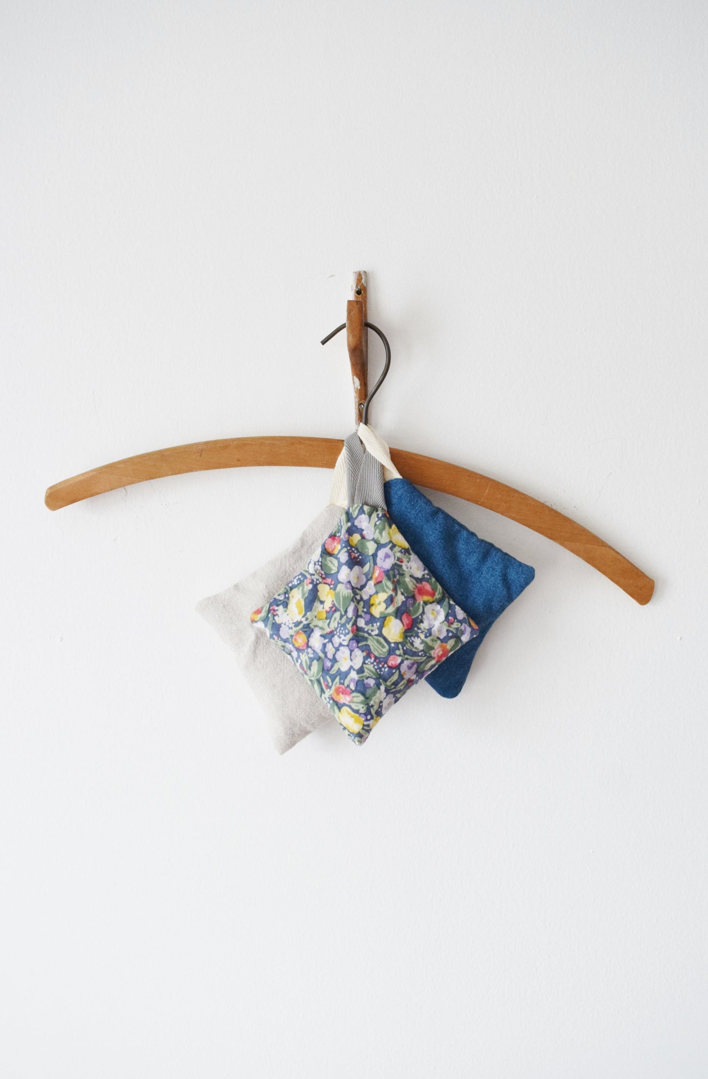 Organic Lavender Linen Sachets | Set of 3