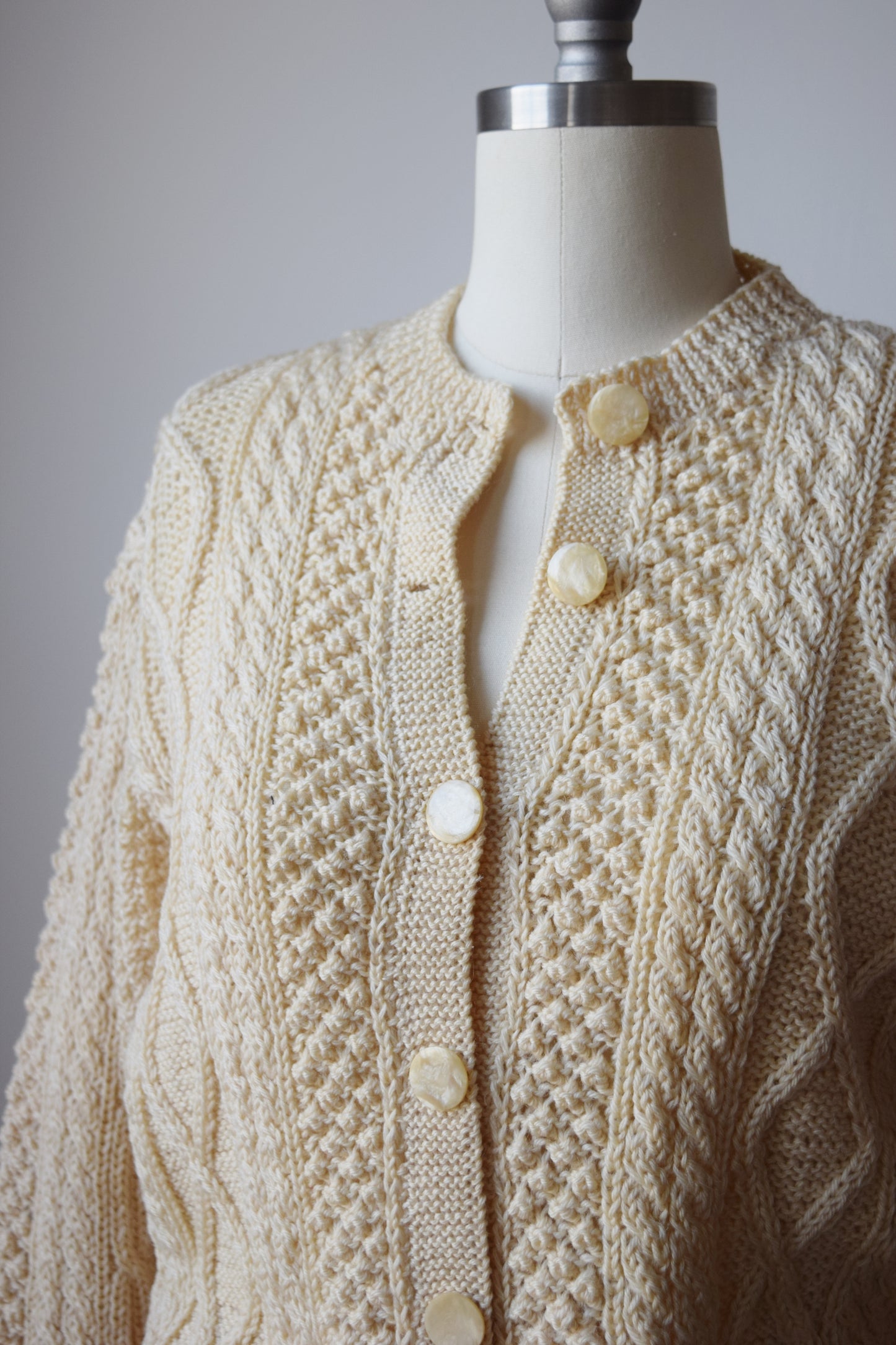 1960s Cable Knit Fisherman's Sweater / Cardigan | M