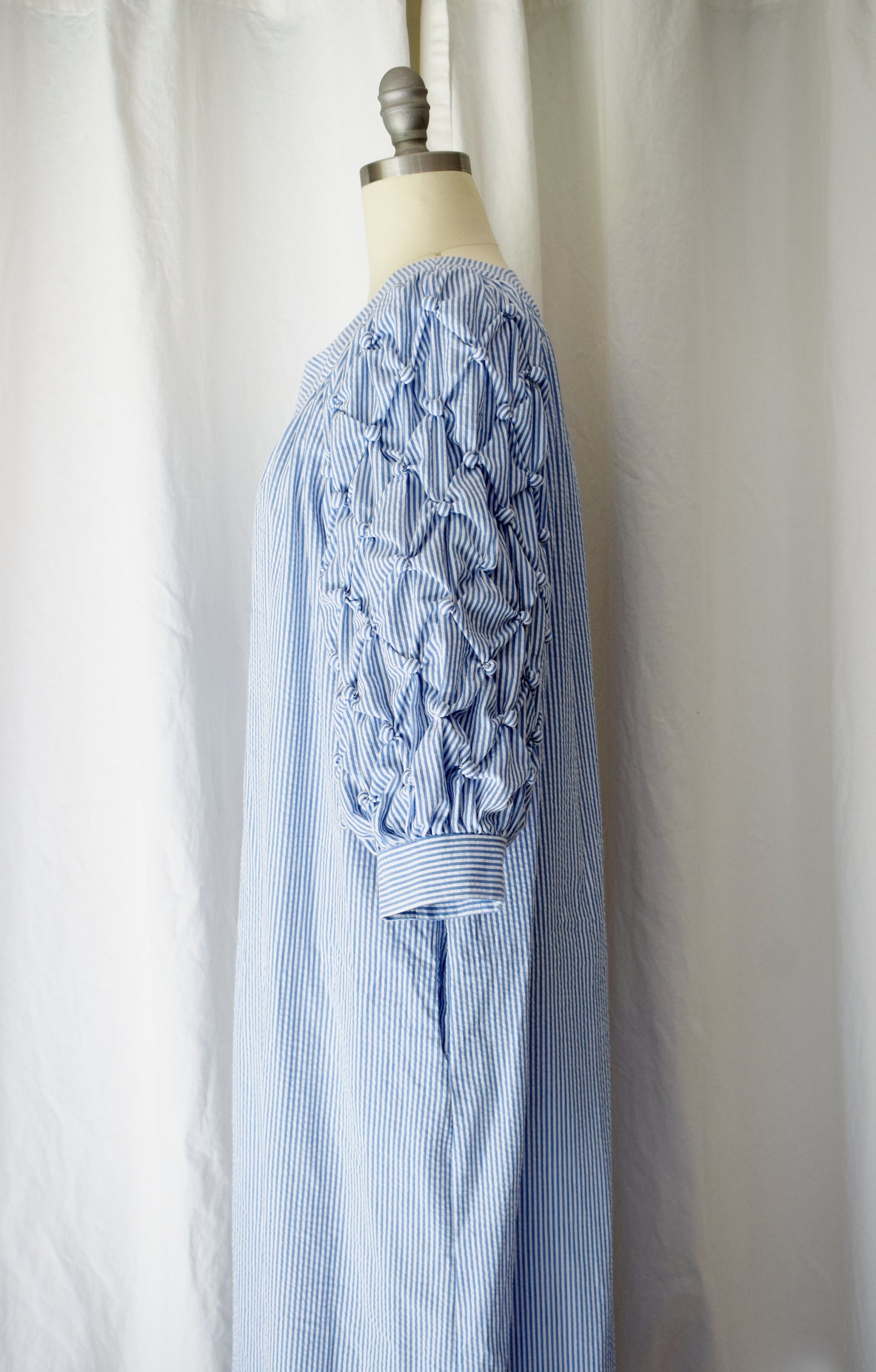 Vintage Tufted Balloon Sleeve Dress | M/L