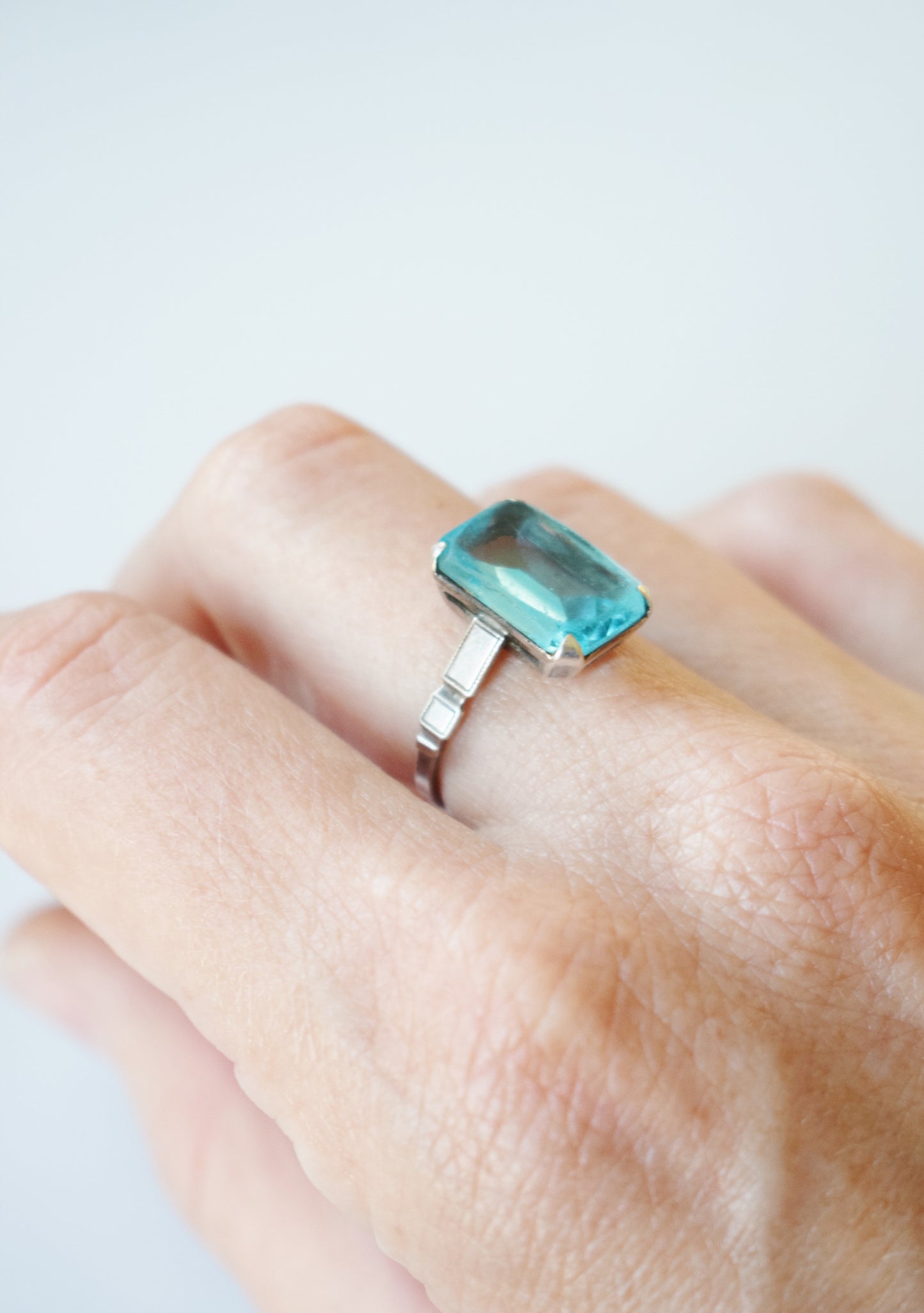 Vintage Art Deco Simulated Aquamarine and Silver Ring | 6.75