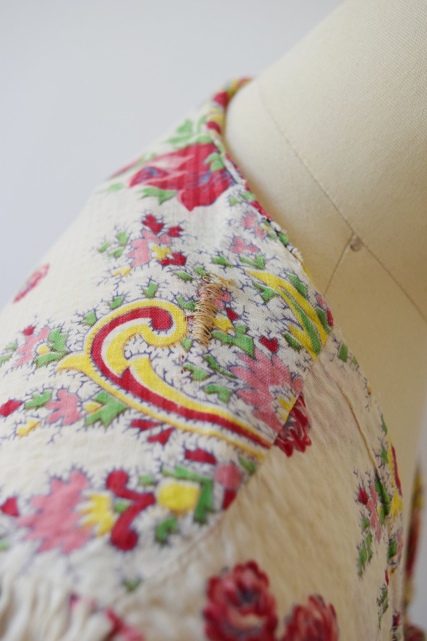 1940s Rose Print Zip Front Dress(ing Gown)