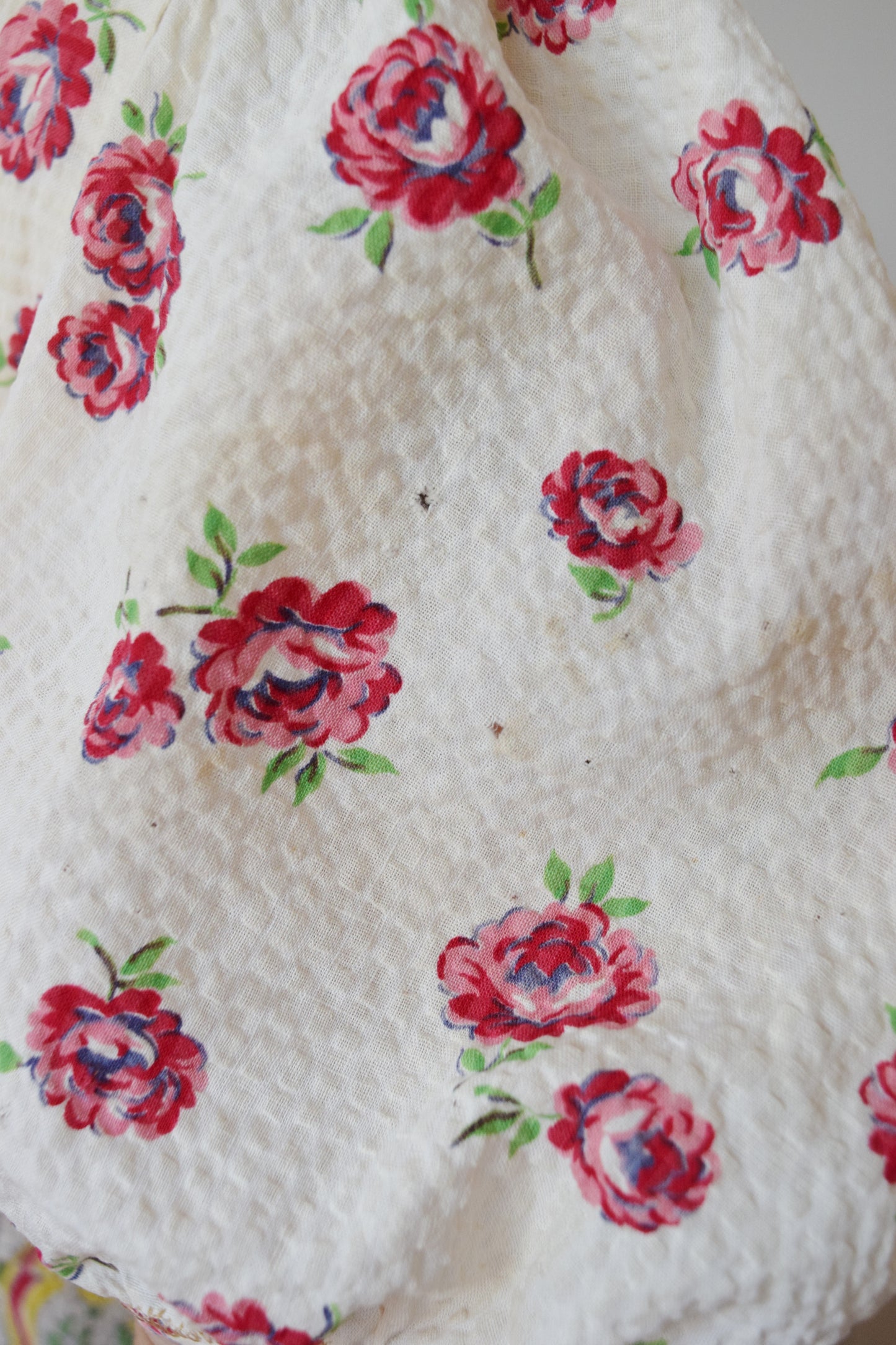1940s Rose Print Zip Front Dress(ing Gown)