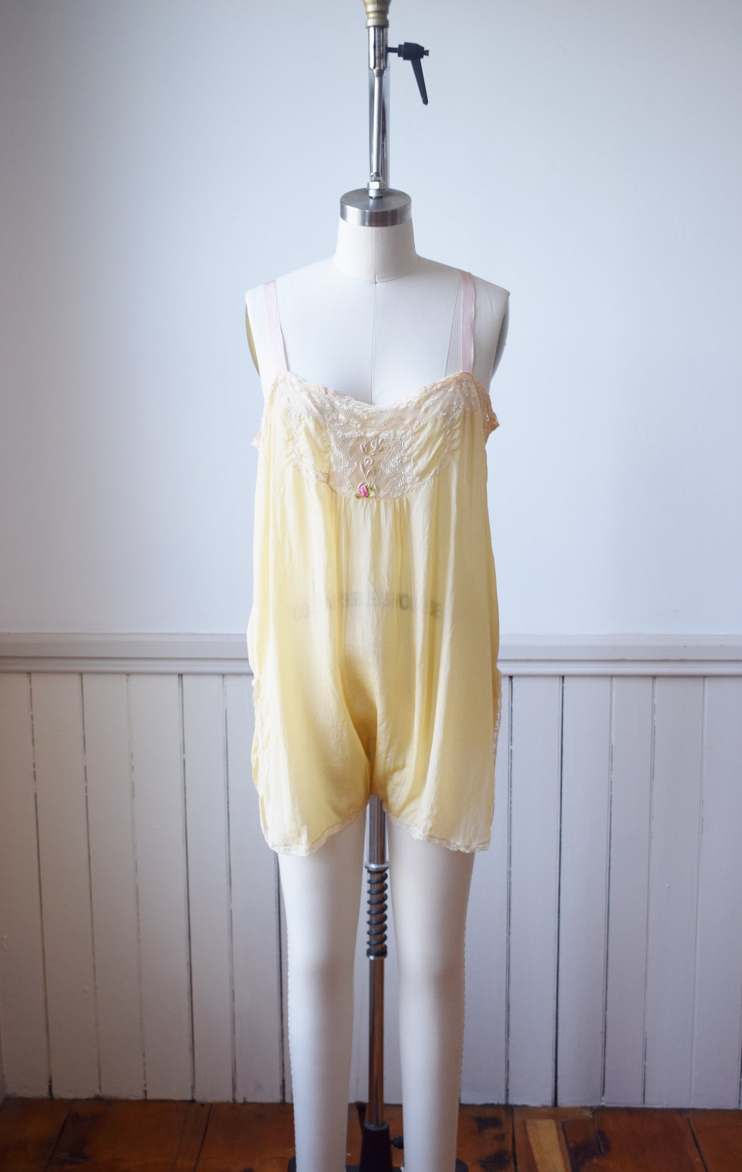 1940s Peach Silk Step-In | S/M