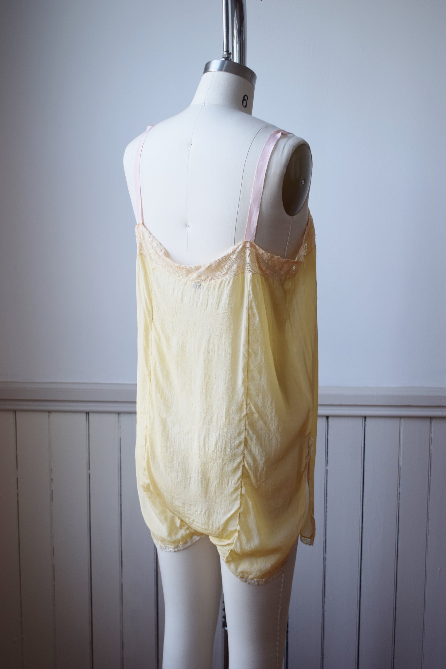 1940s Peach Silk Step-In | S/M