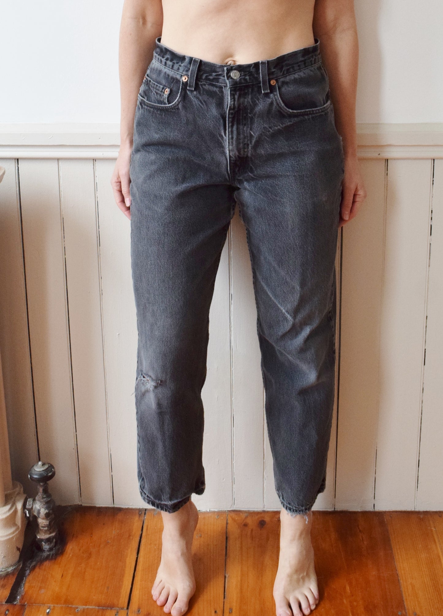 Vintage Levi’s 550s in Faded Black | 32” W