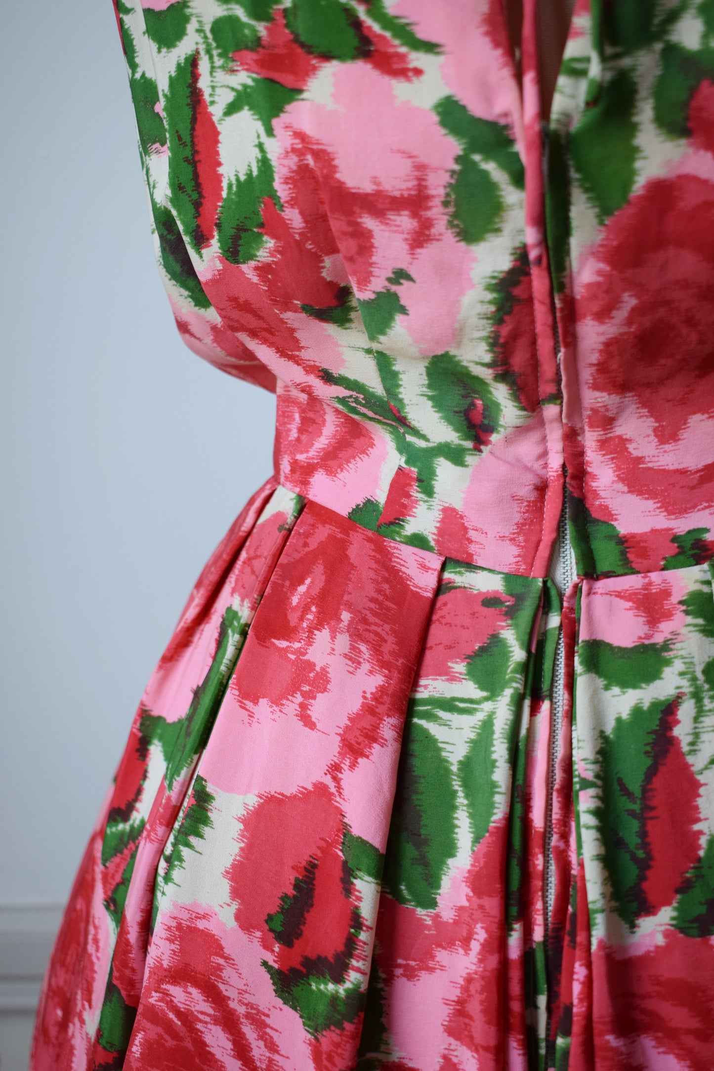 1950s Silk Rose Print Dress | M