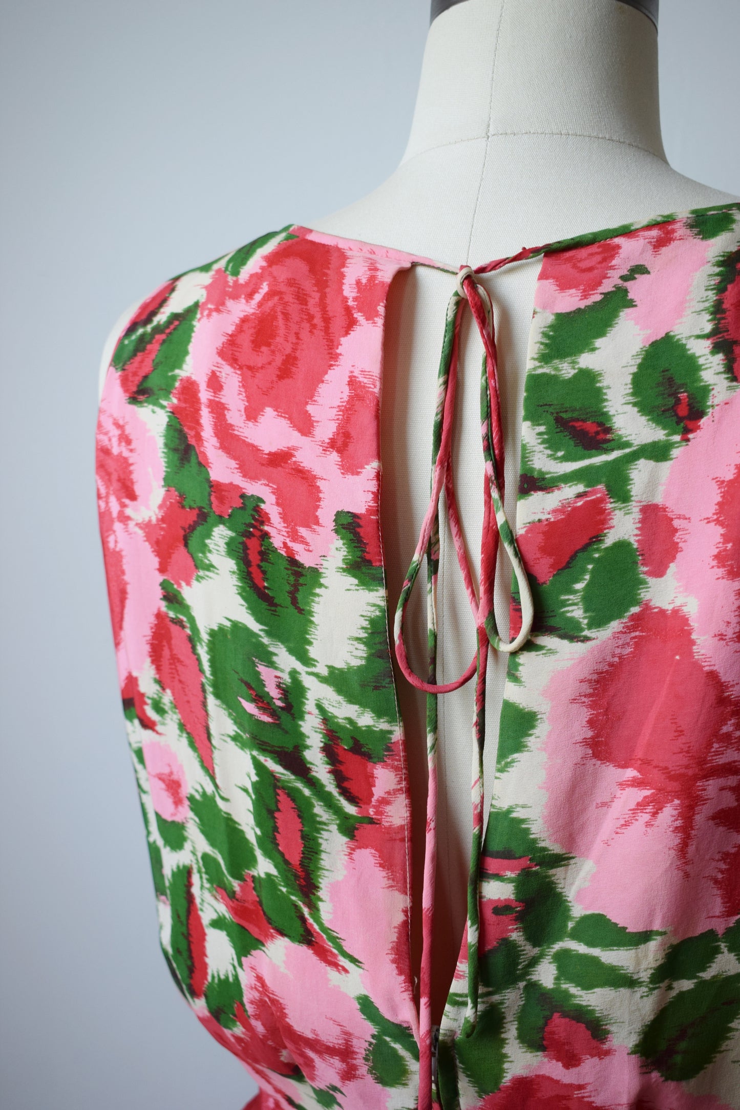 1950s Silk Rose Print Dress | M