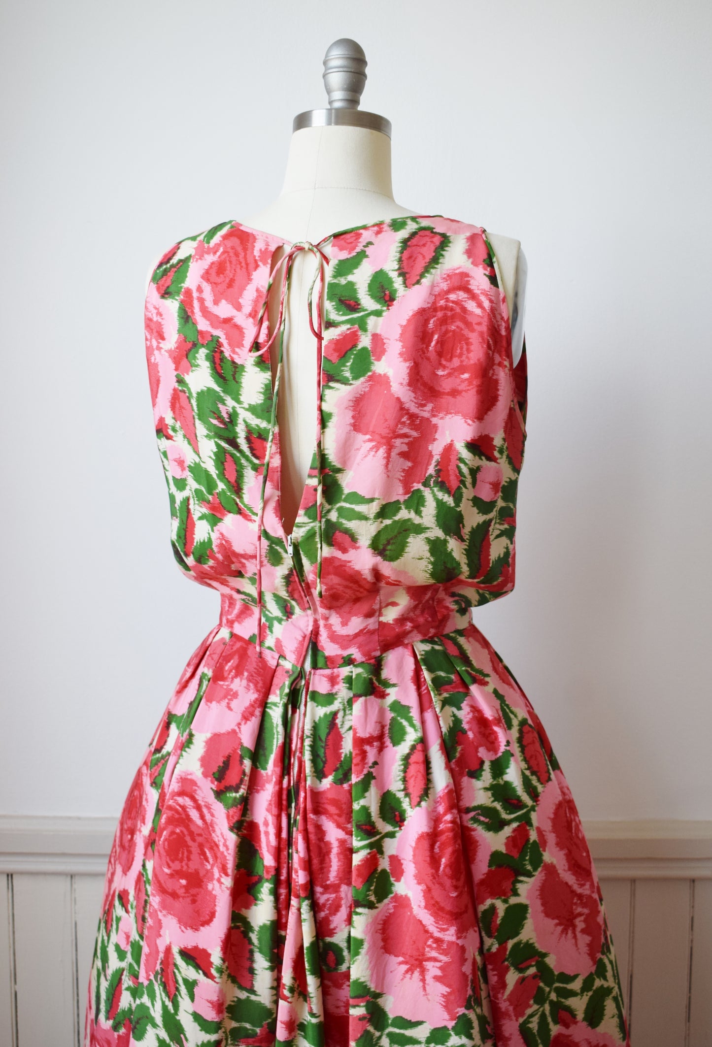 1950s Silk Rose Print Dress | M