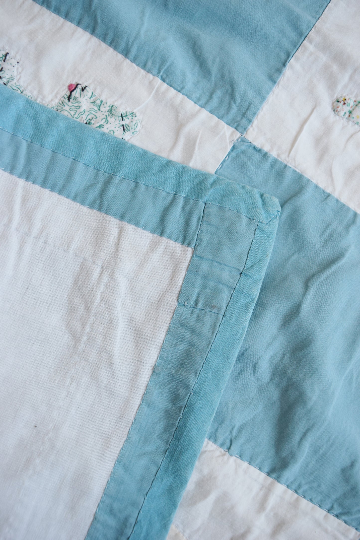 Vintage Menagerie Nursery Coverlet / Wall Hanging
