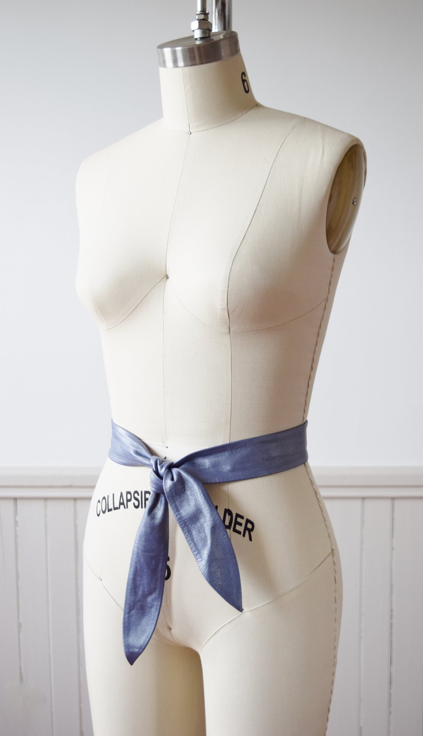 Metallic Lilac Leather Tie Belt |1980s