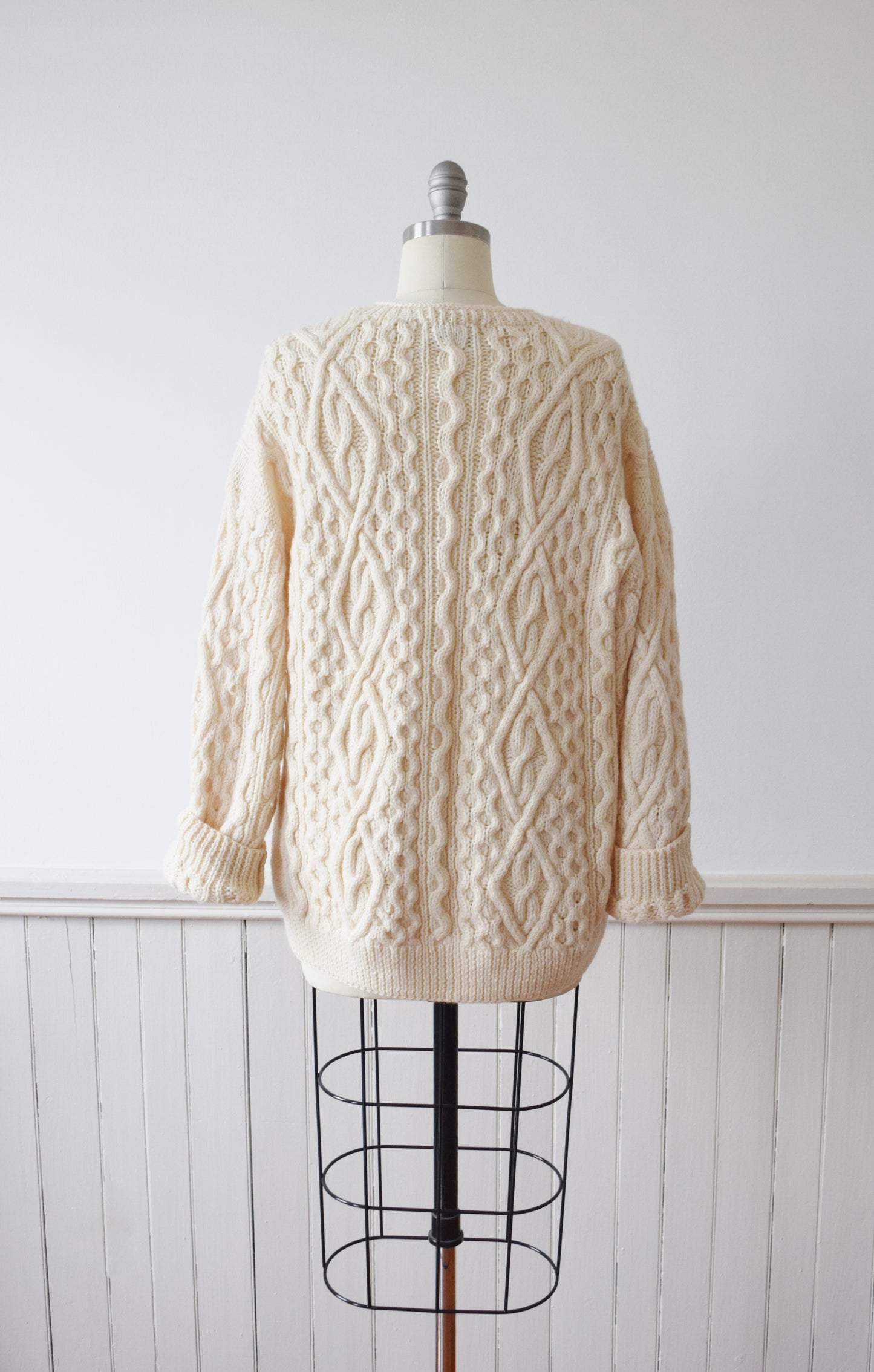 1980s Wool Cable Knit Cardigan | M-L