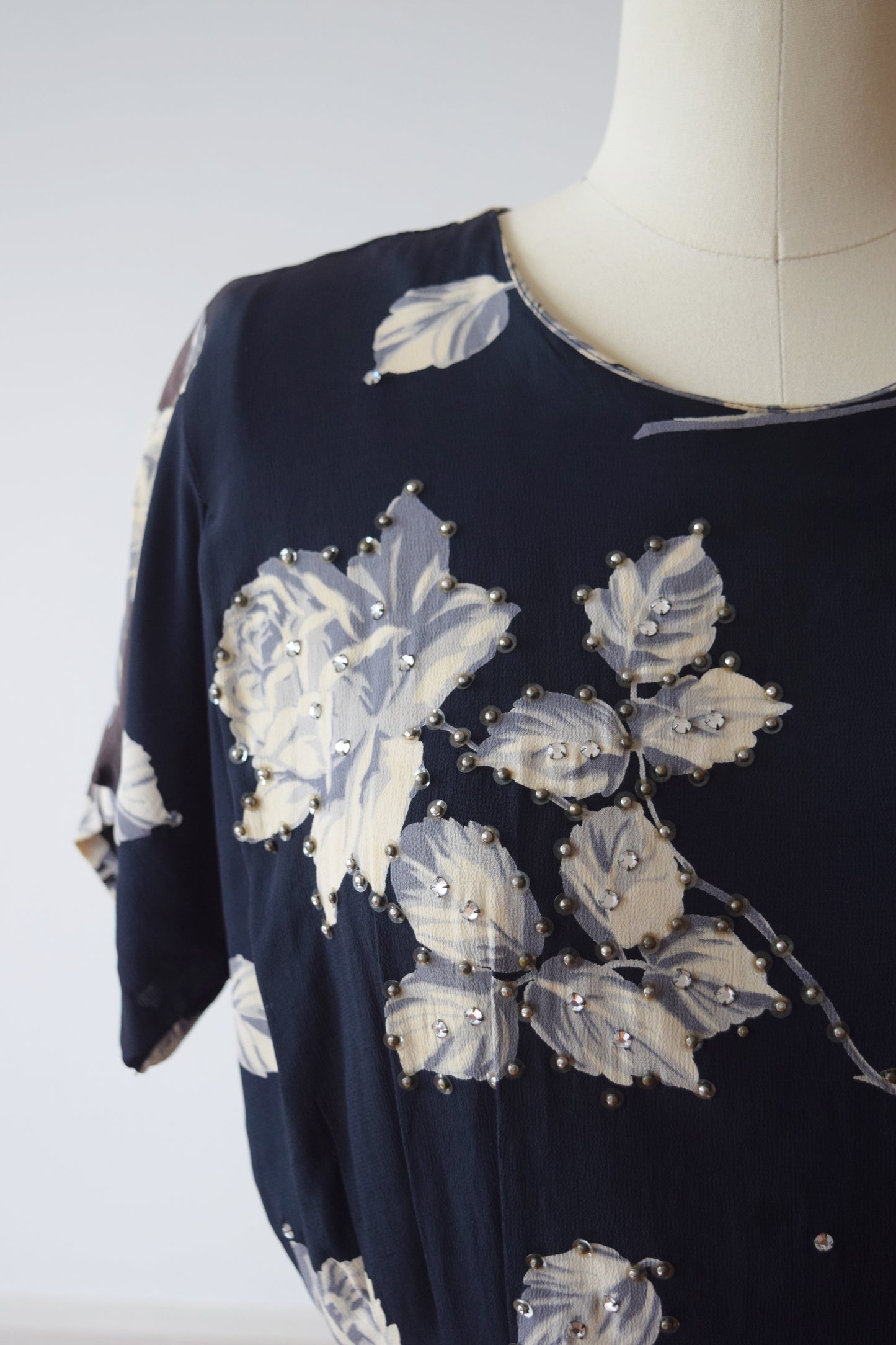 1940s Rose Print Rayon Peplum Blouse | M