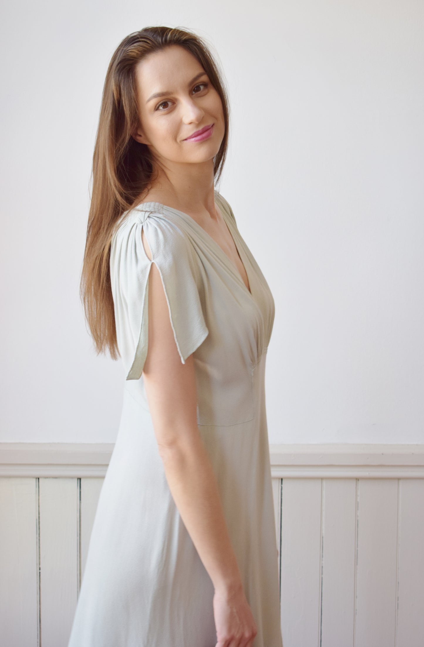Late 1930s Dove Grey Rayon Dress | M