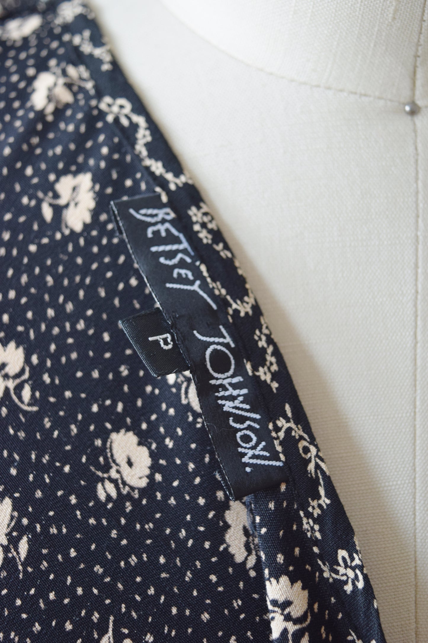 Betsey Johnson Mini Broom Skirt Dress | 1990s | XS/SP