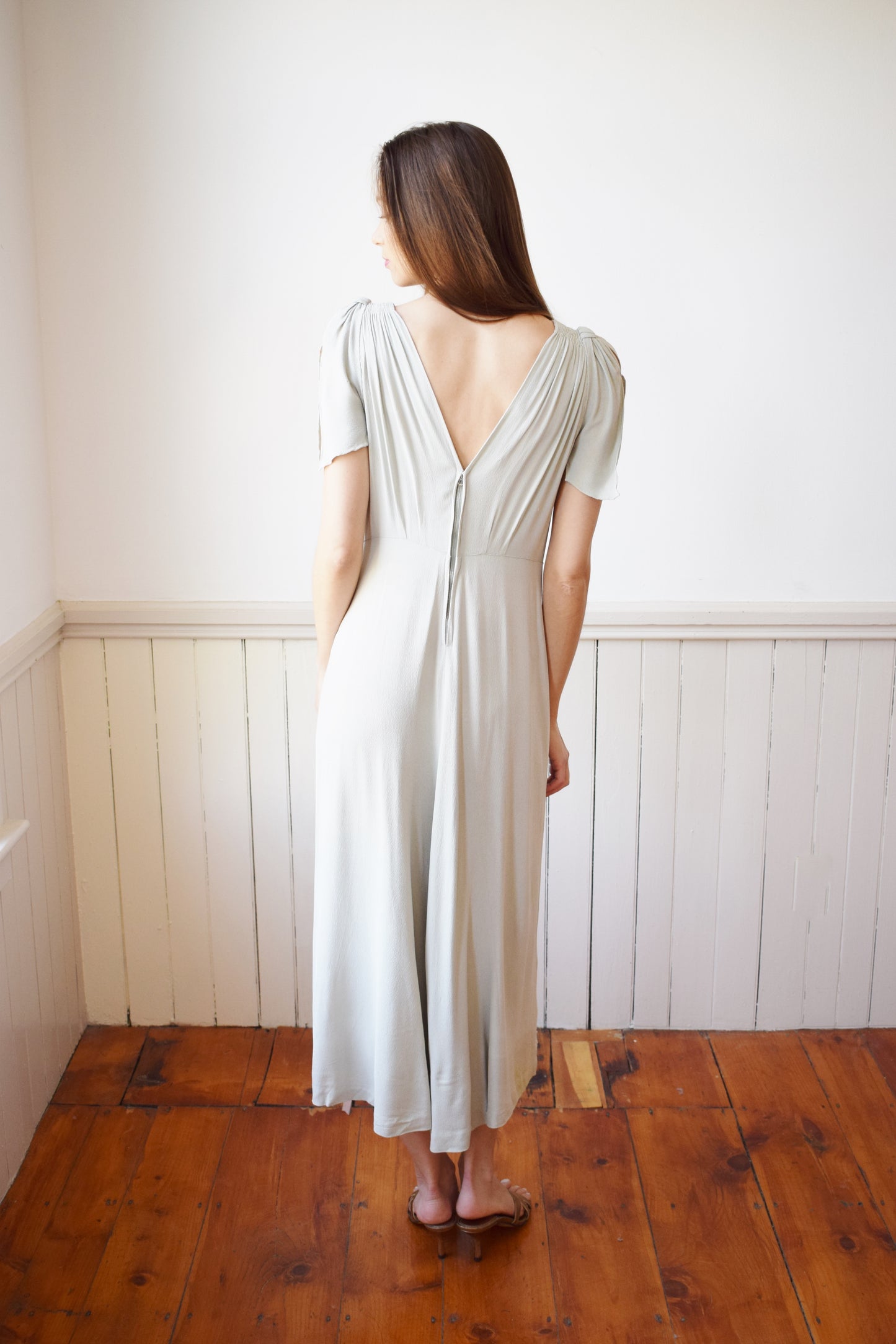 Late 1930s Dove Grey Rayon Dress | M