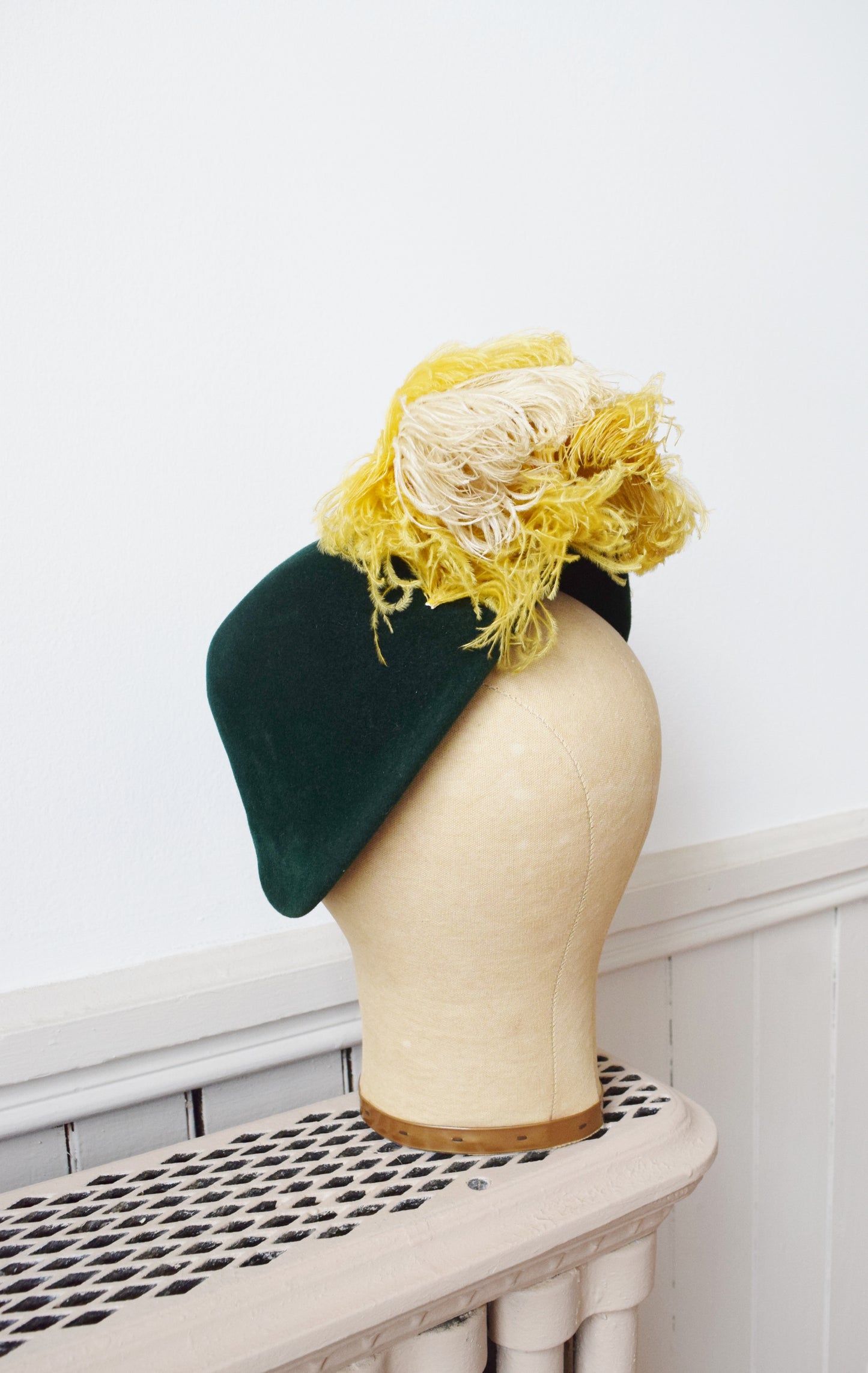 1940s Sally Victor Velour and Ostrich Feather Tilt Hat