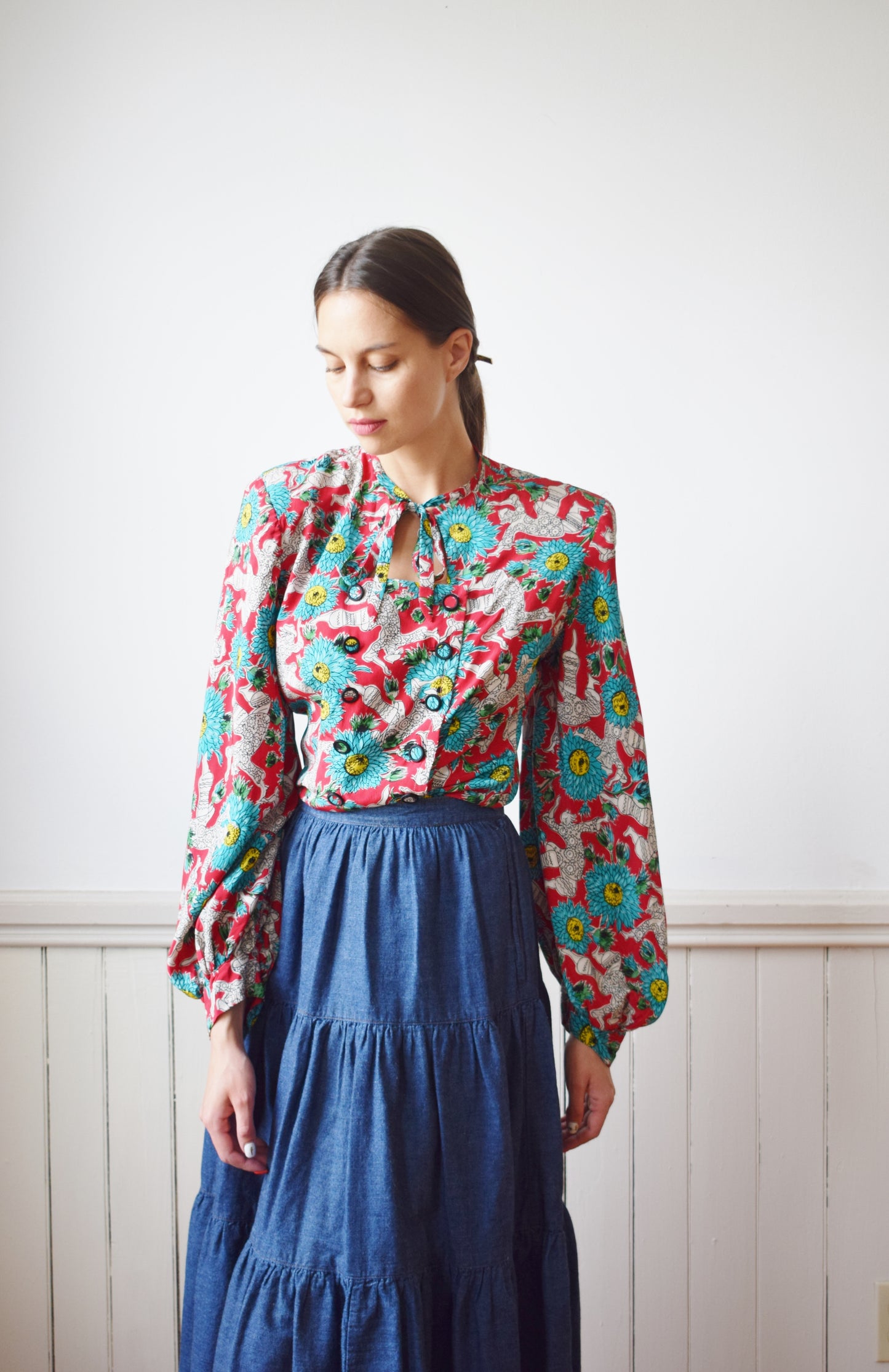 1940s Novelty Print Lantern Sleeve Blouse | M/L