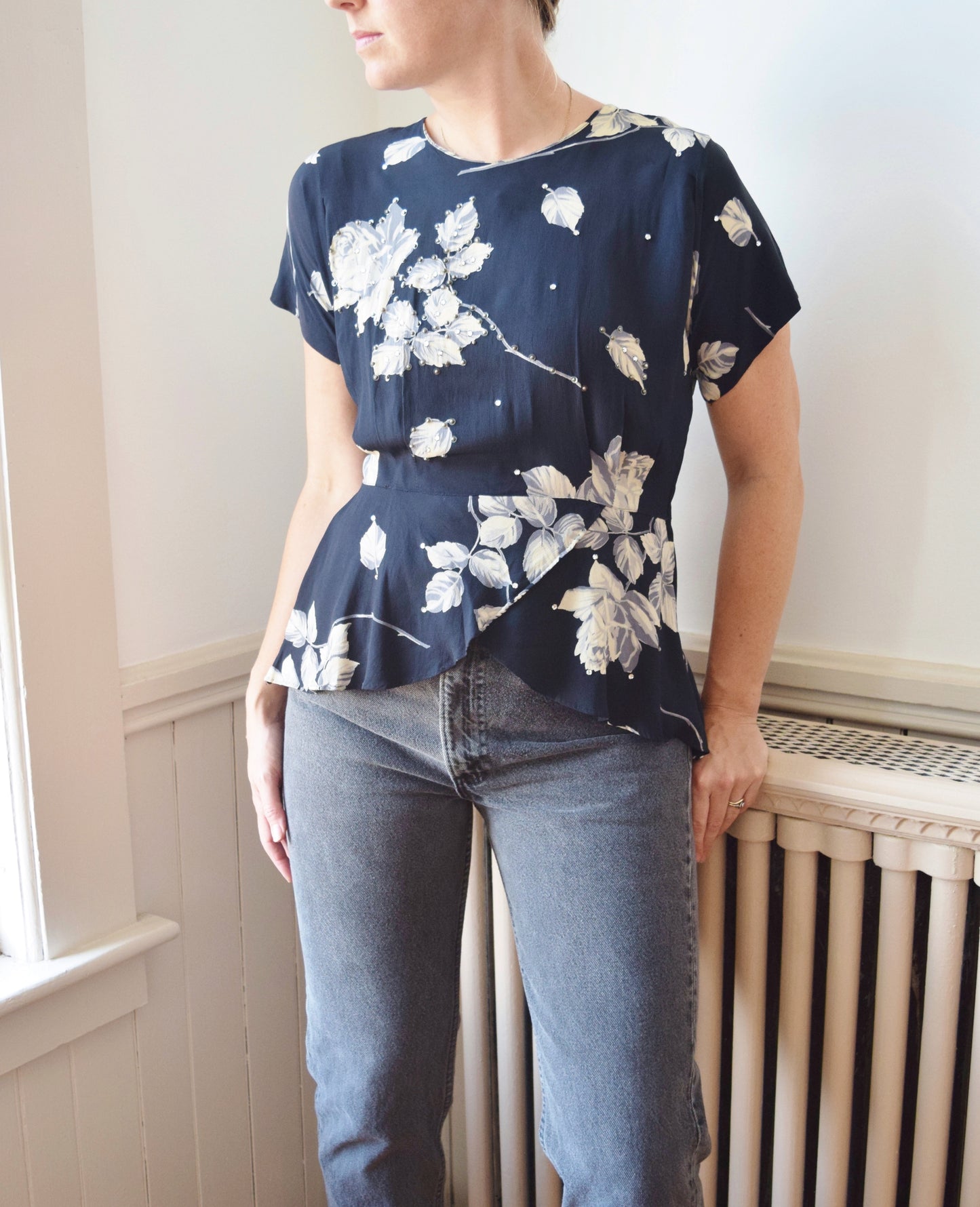 1940s Rose Print Rayon Peplum Blouse | M