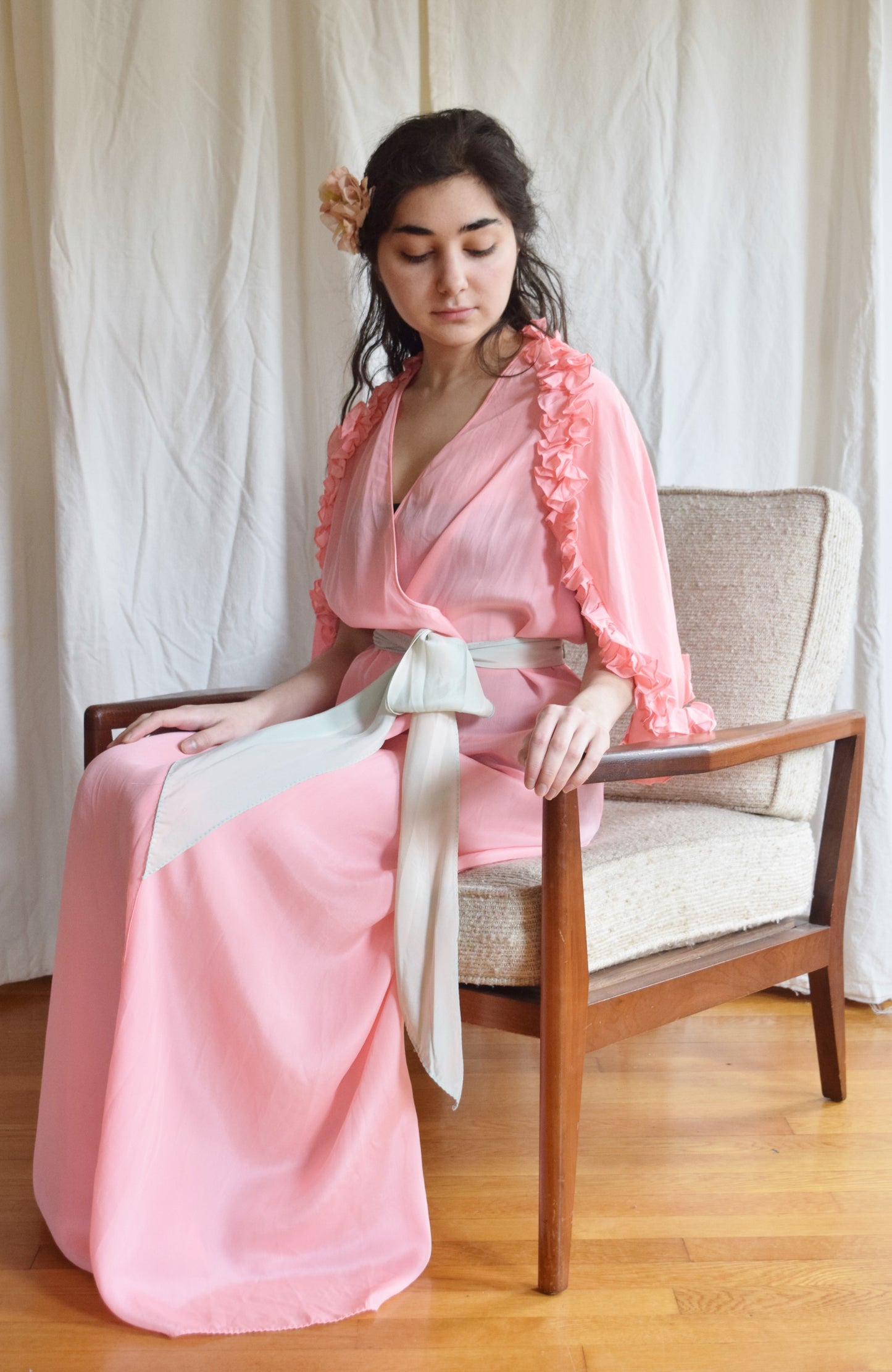 1930s Pink Ruffled Wrap Dress / Dressing Gown with Blue Sash