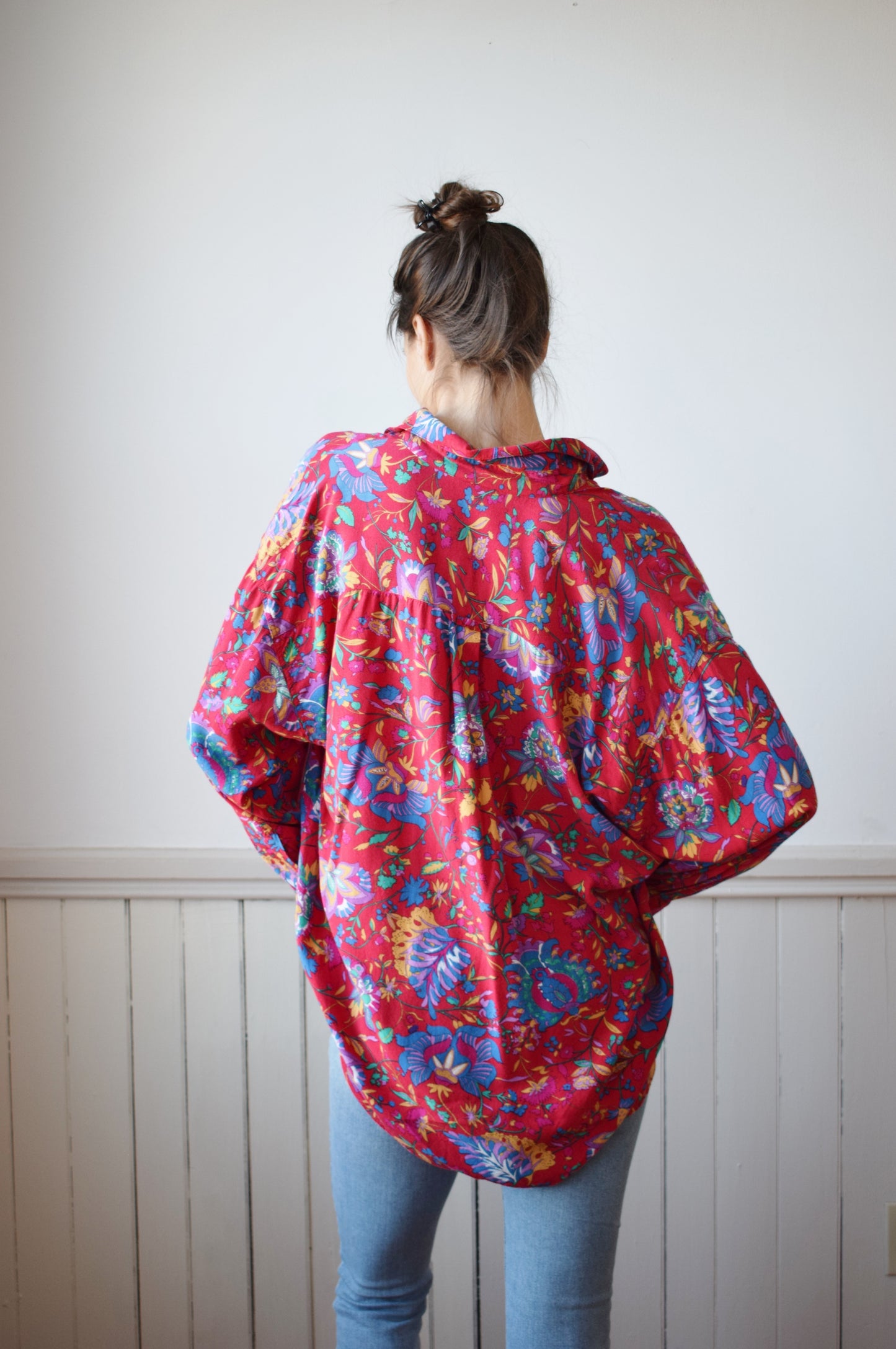 Vintage Red Floral Vine Top | M/L